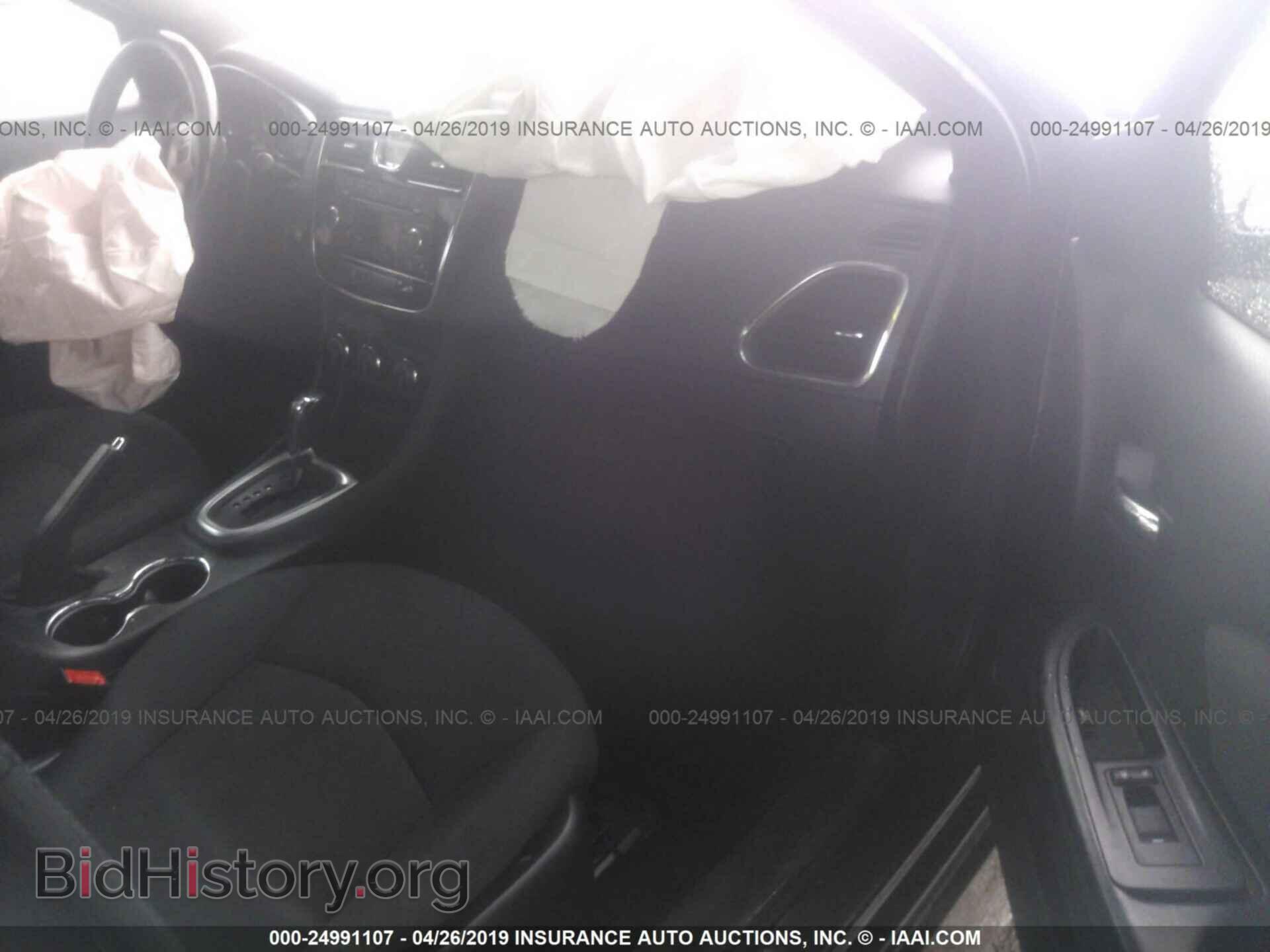 2012 CHRYSLER 200 - VIN: 1C3CCBBBXCN107468 - Фото 5