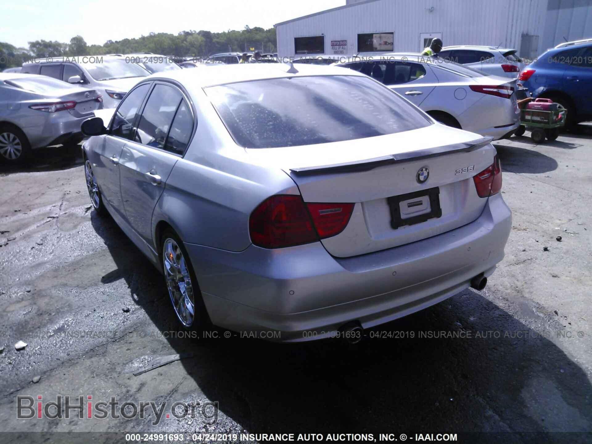 2010 BMW 335 - VIN: WBAPM7C54AA366992 - Photo 3