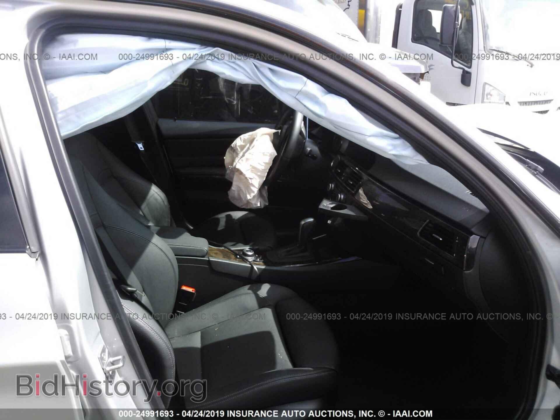 2010 BMW 335 - VIN: WBAPM7C54AA366992 - Photo 5