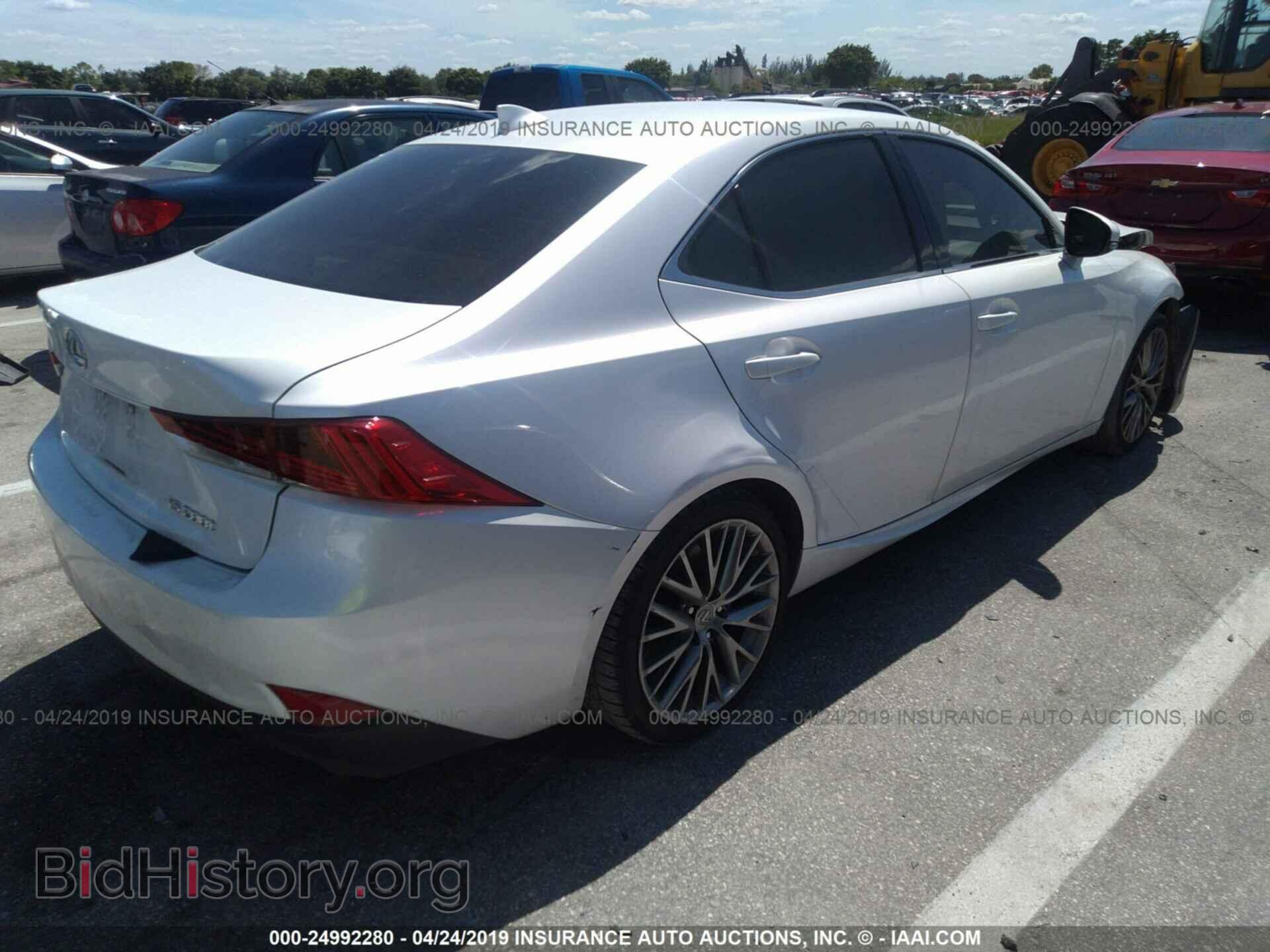 2017 LEXUS IS - VIN: JTHBA1D26H5052267 - Photo 4