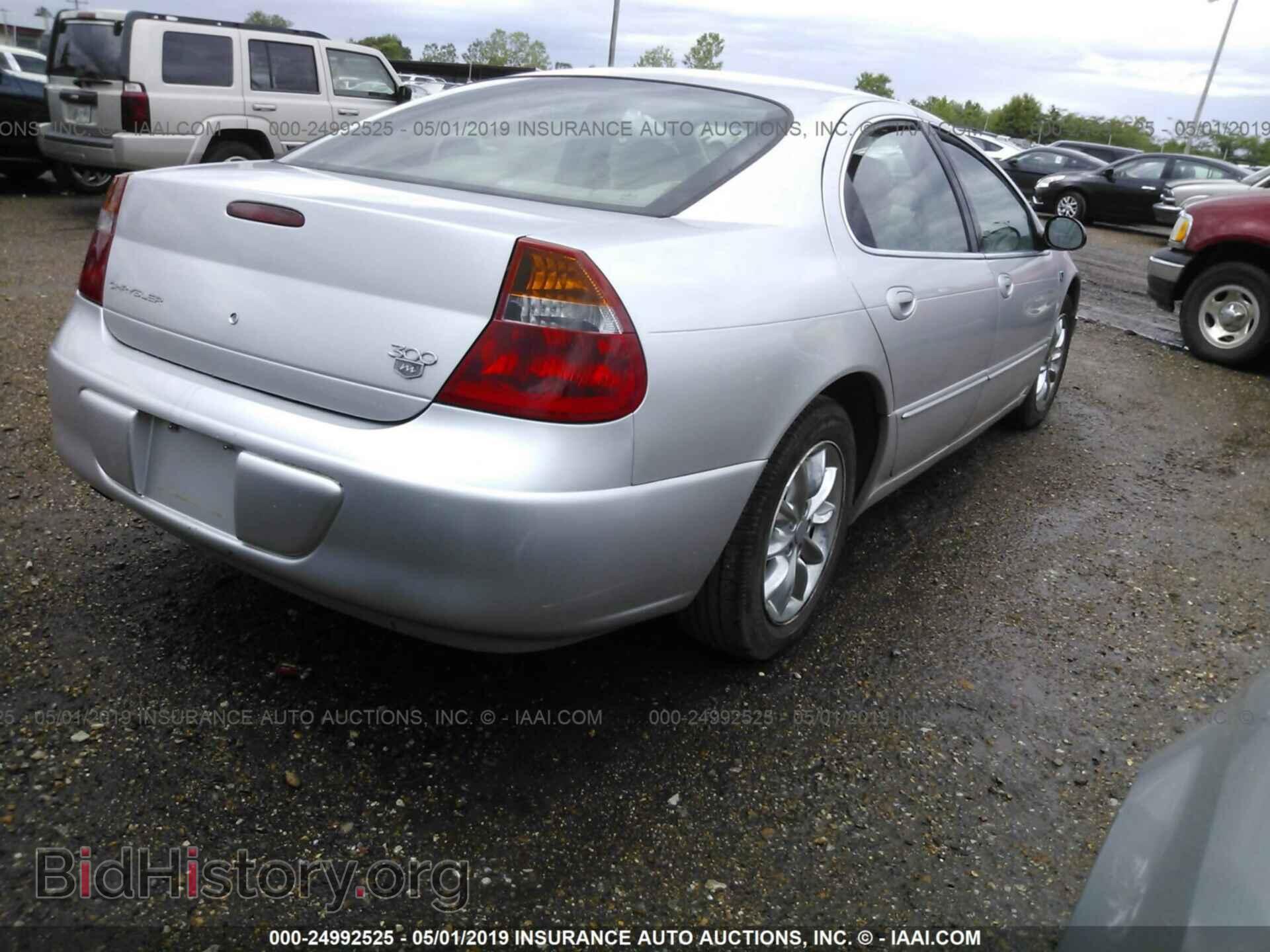 2004 CHRYSLER 300M - VIN: 2C3HE66G84H710720 - Фото 4