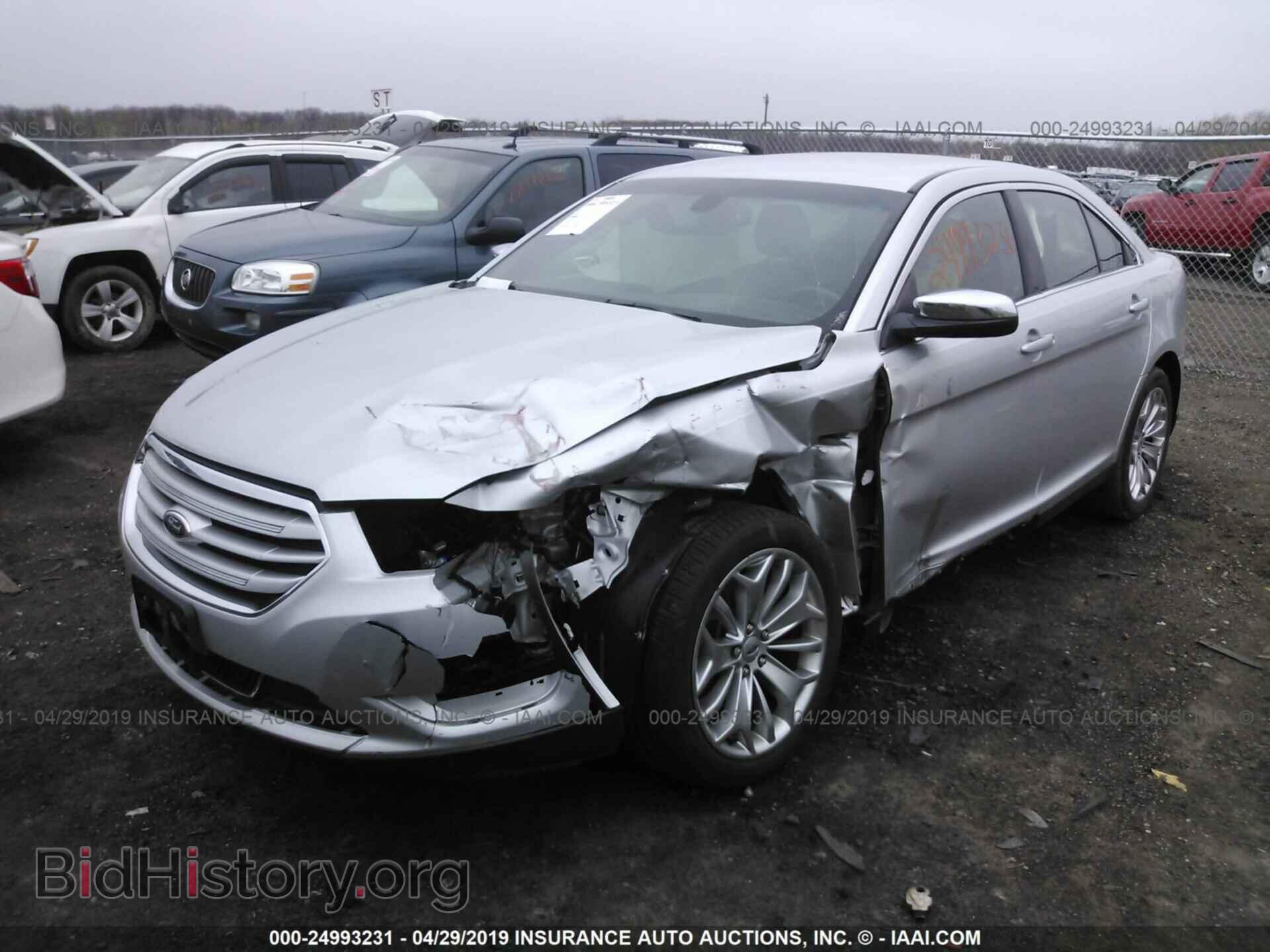 2013 FORD TAURUS - VIN: 1FAHP2F88DG110238 - Фото 2