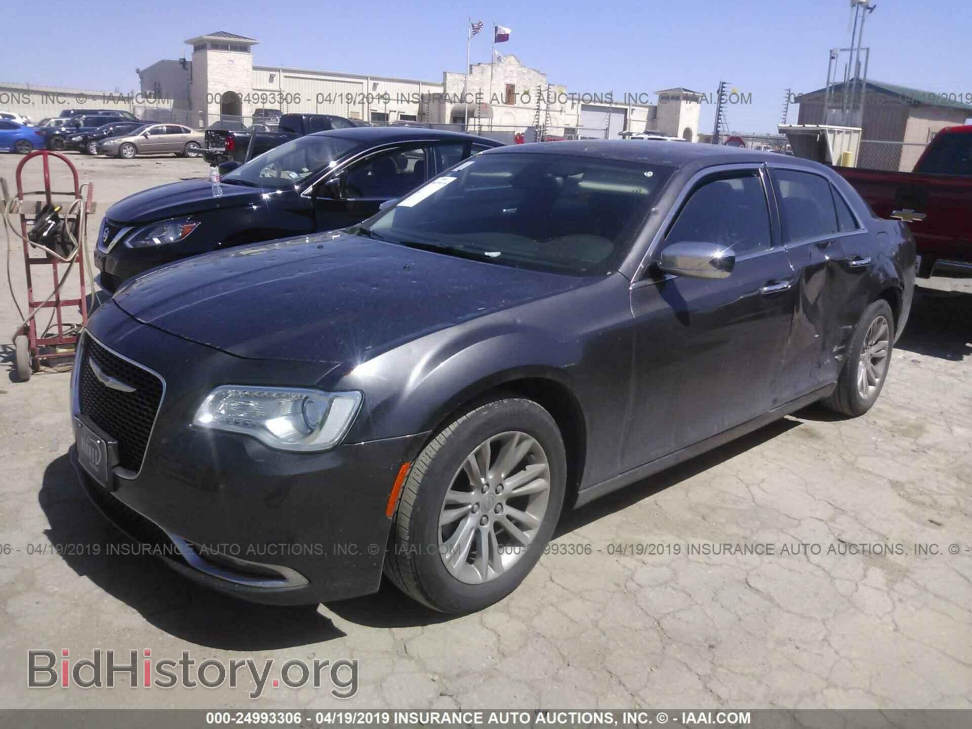 2016 CHRYSLER 300C - VIN: 2C3CCAEG0GJ719616 - Фото 2
