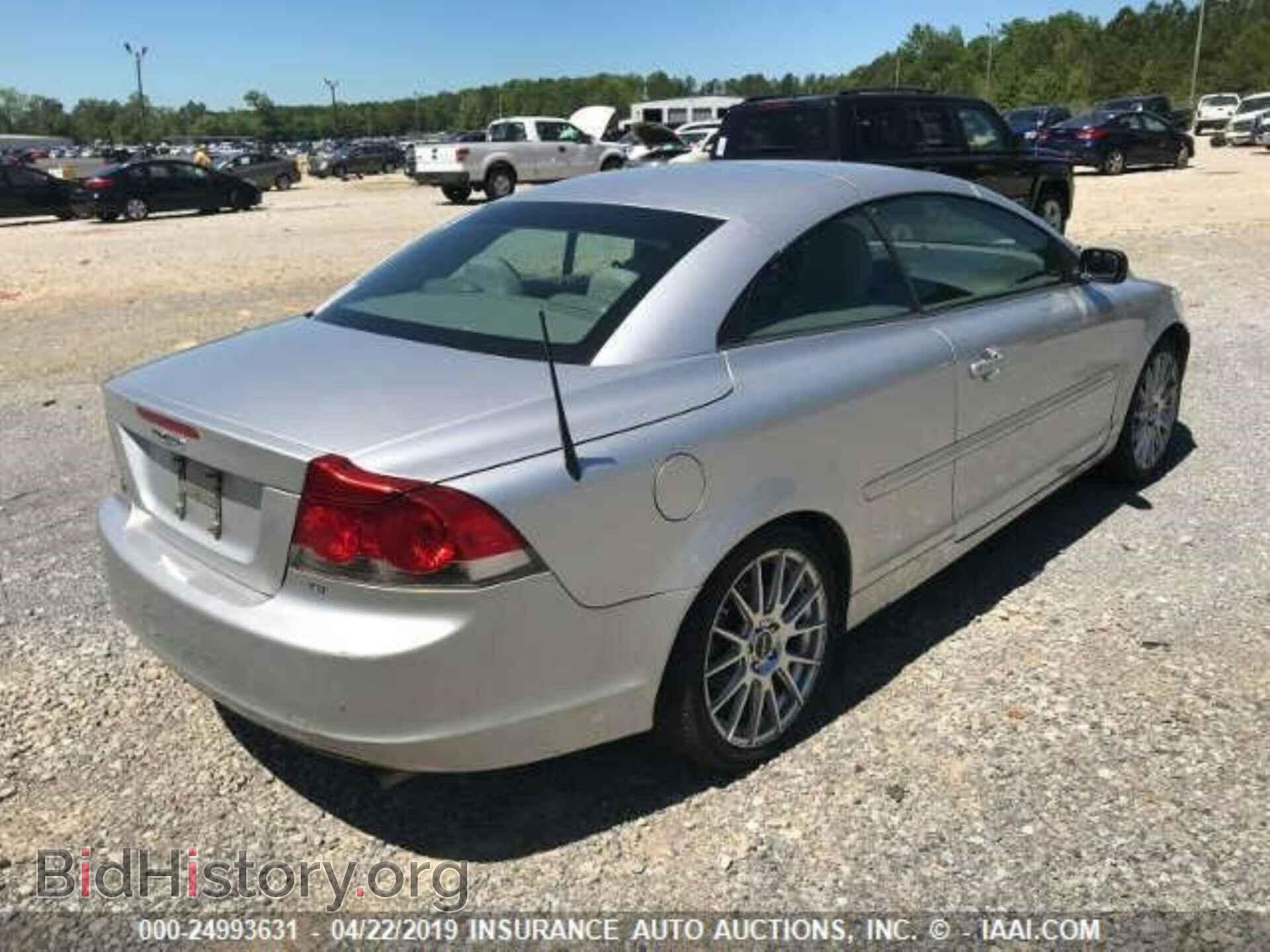 2006 VOLVO C70 - VIN: YV1MC68256J001059 - Фото 2