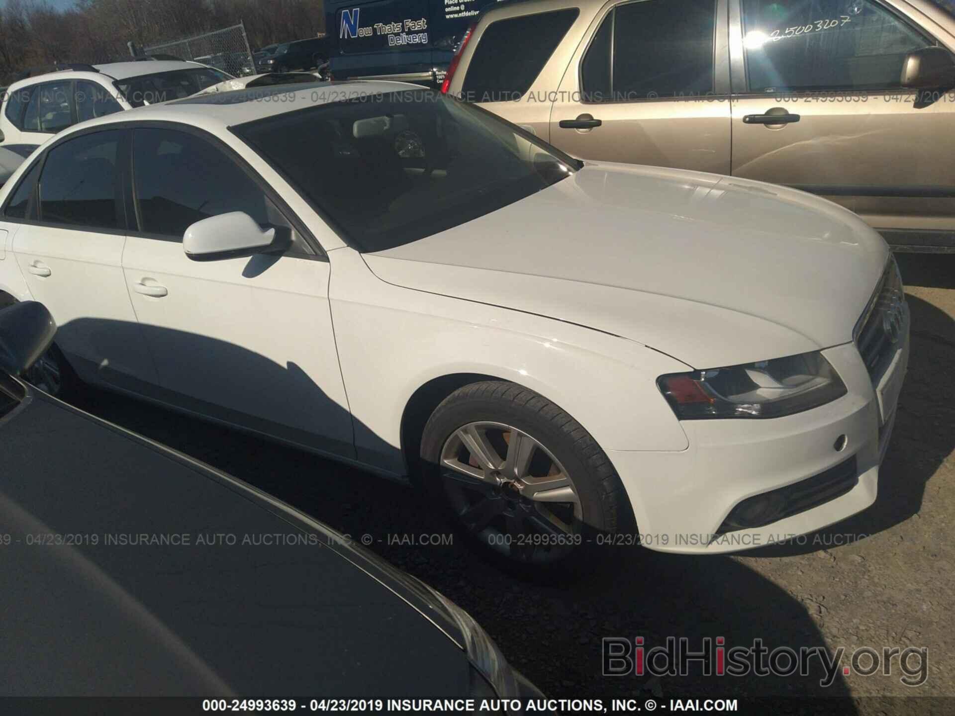 Photo WAUDFAFL7BN050999 - AUDI A4 2011