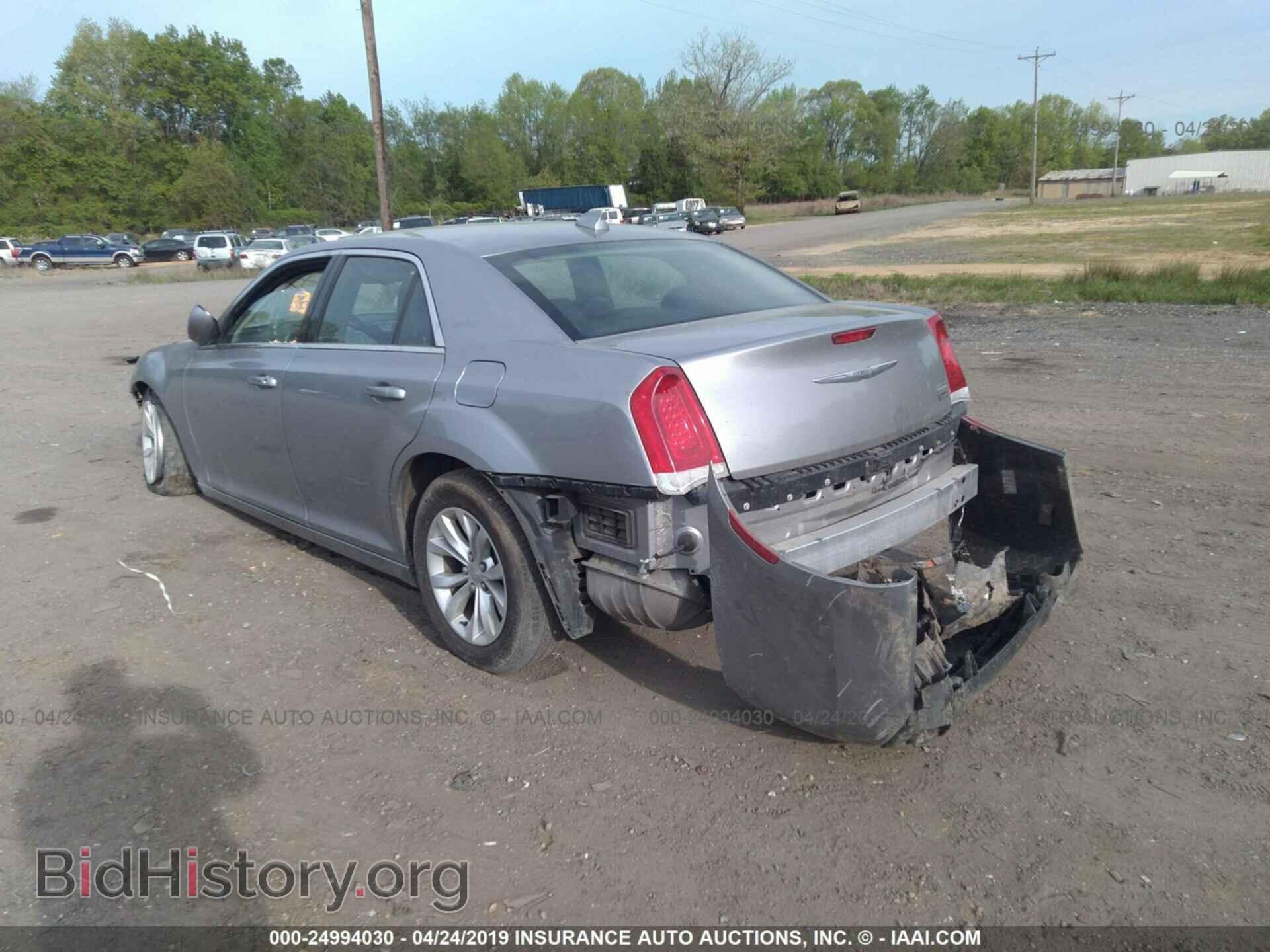 2016 CHRYSLER 300 - VIN: 2C3CCAAG4GH197688 - Фото 3