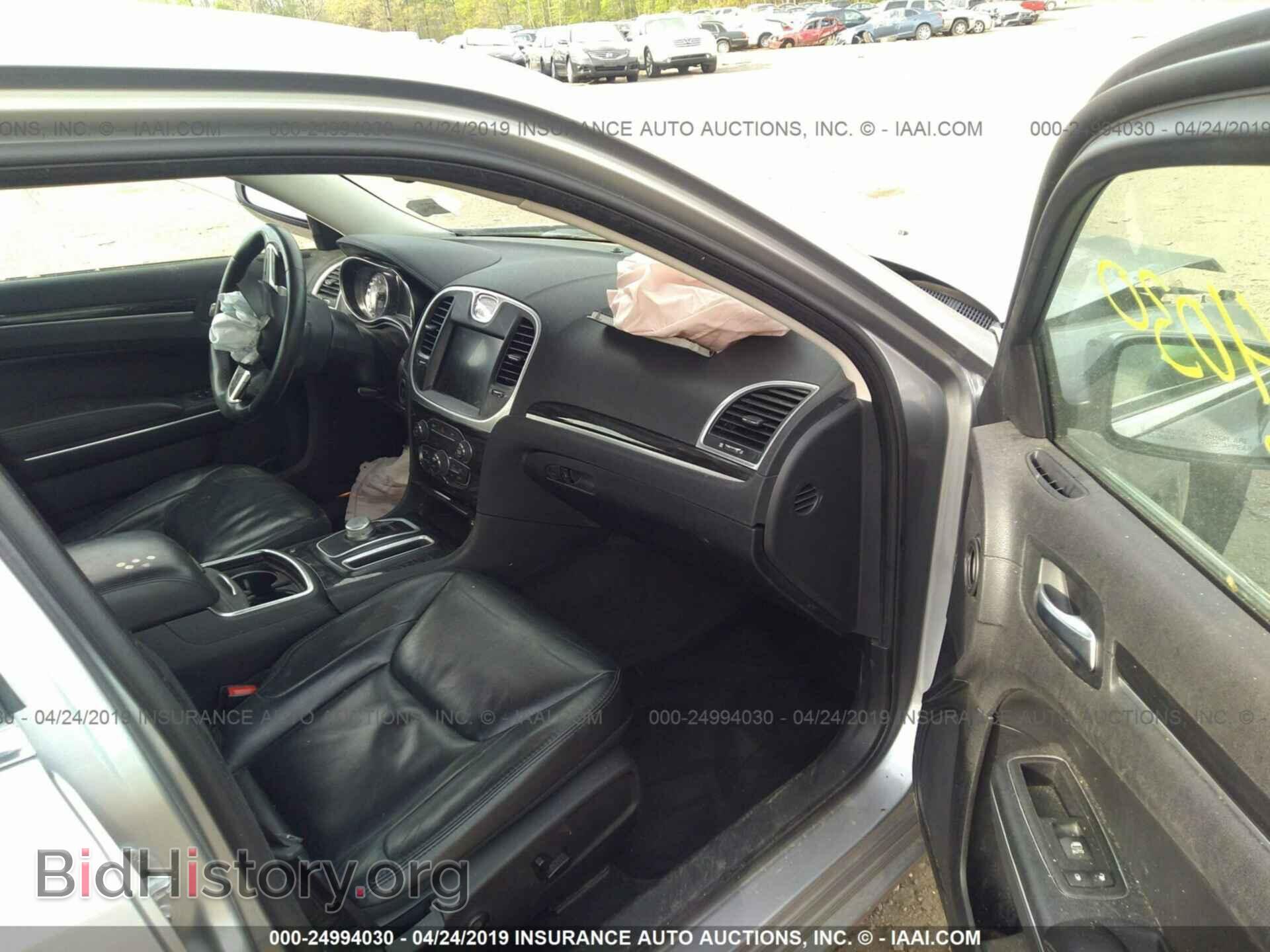 2016 CHRYSLER 300 - VIN: 2C3CCAAG4GH197688 - Фото 5
