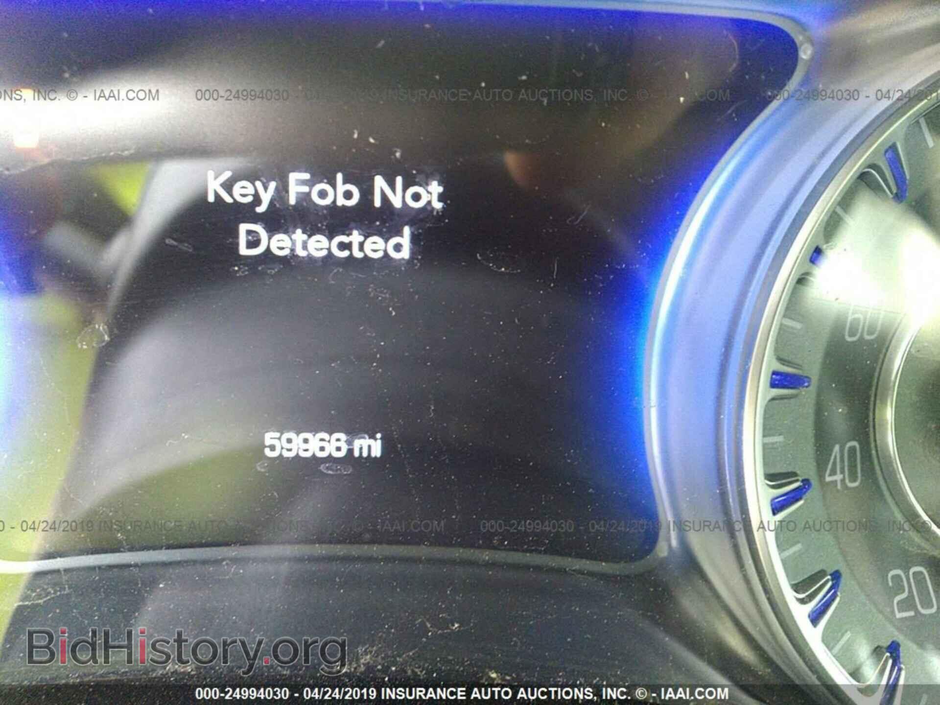 2016 CHRYSLER 300 - VIN: 2C3CCAAG4GH197688 - Фото 7