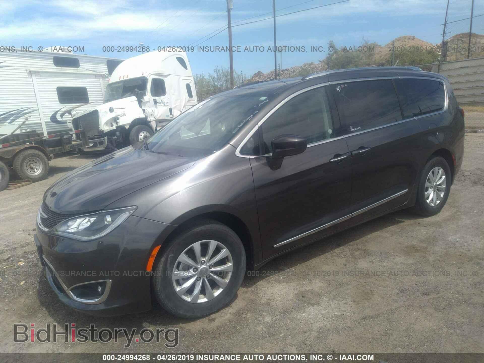 2018 CHRYSLER PACIFICA - VIN: 2C4RC1BG4JR252209 - Фото 2