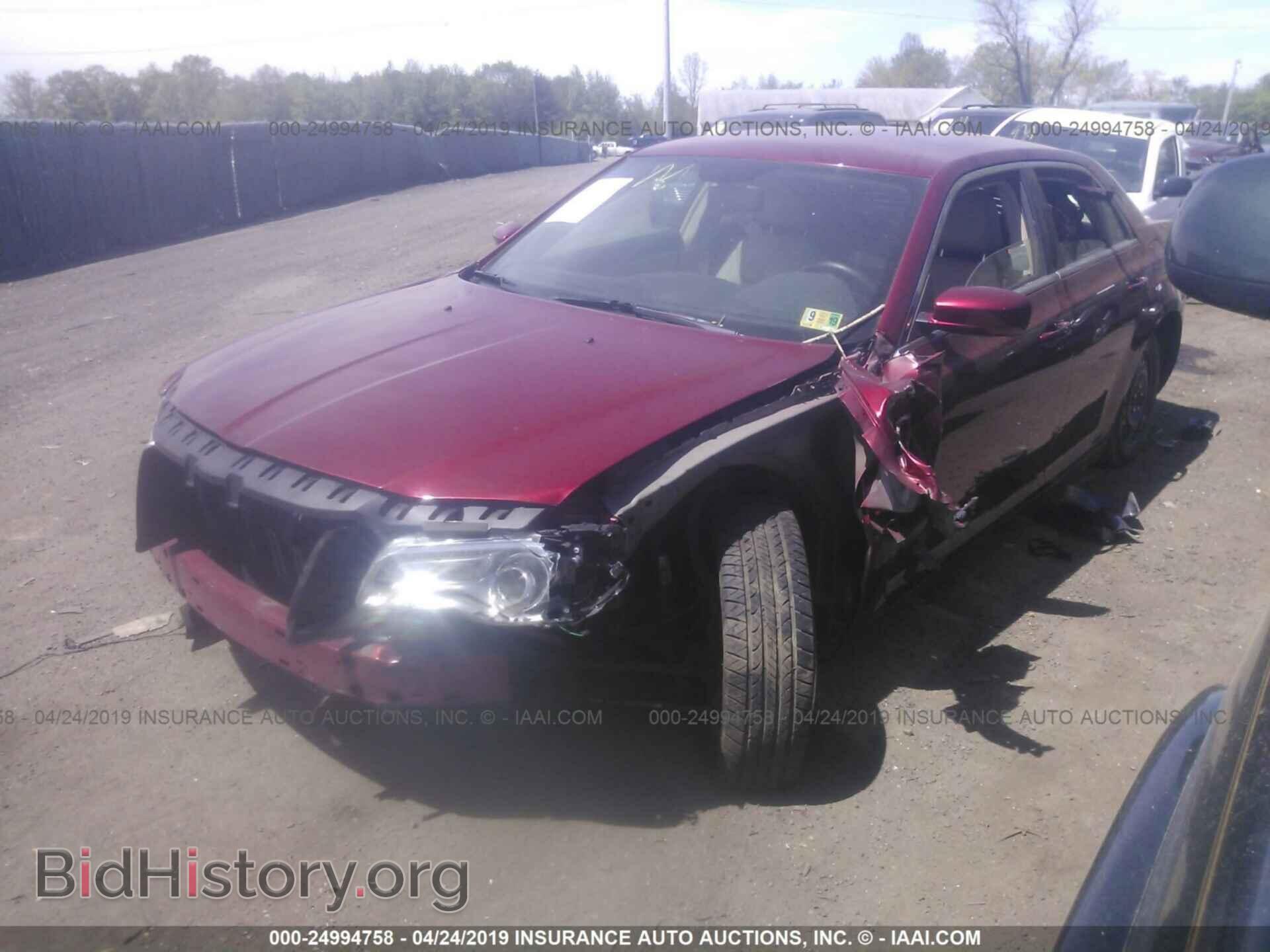 2014 CHRYSLER 300 - VIN: 2C3CCAAG6EH119359 - Фото 2