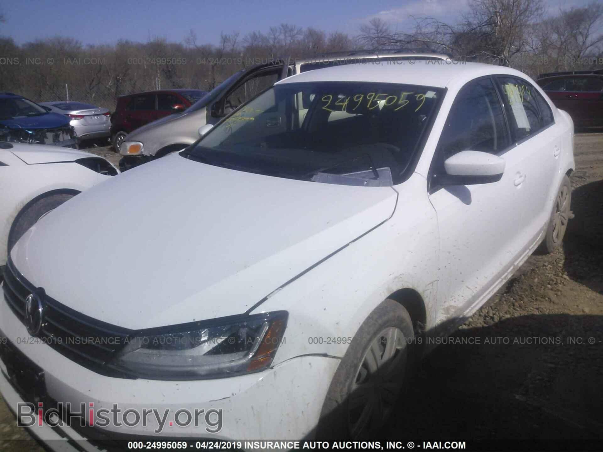 2017 VOLKSWAGEN JETTA - VIN: 3VW2B7AJ6HM398081 - Photo 2