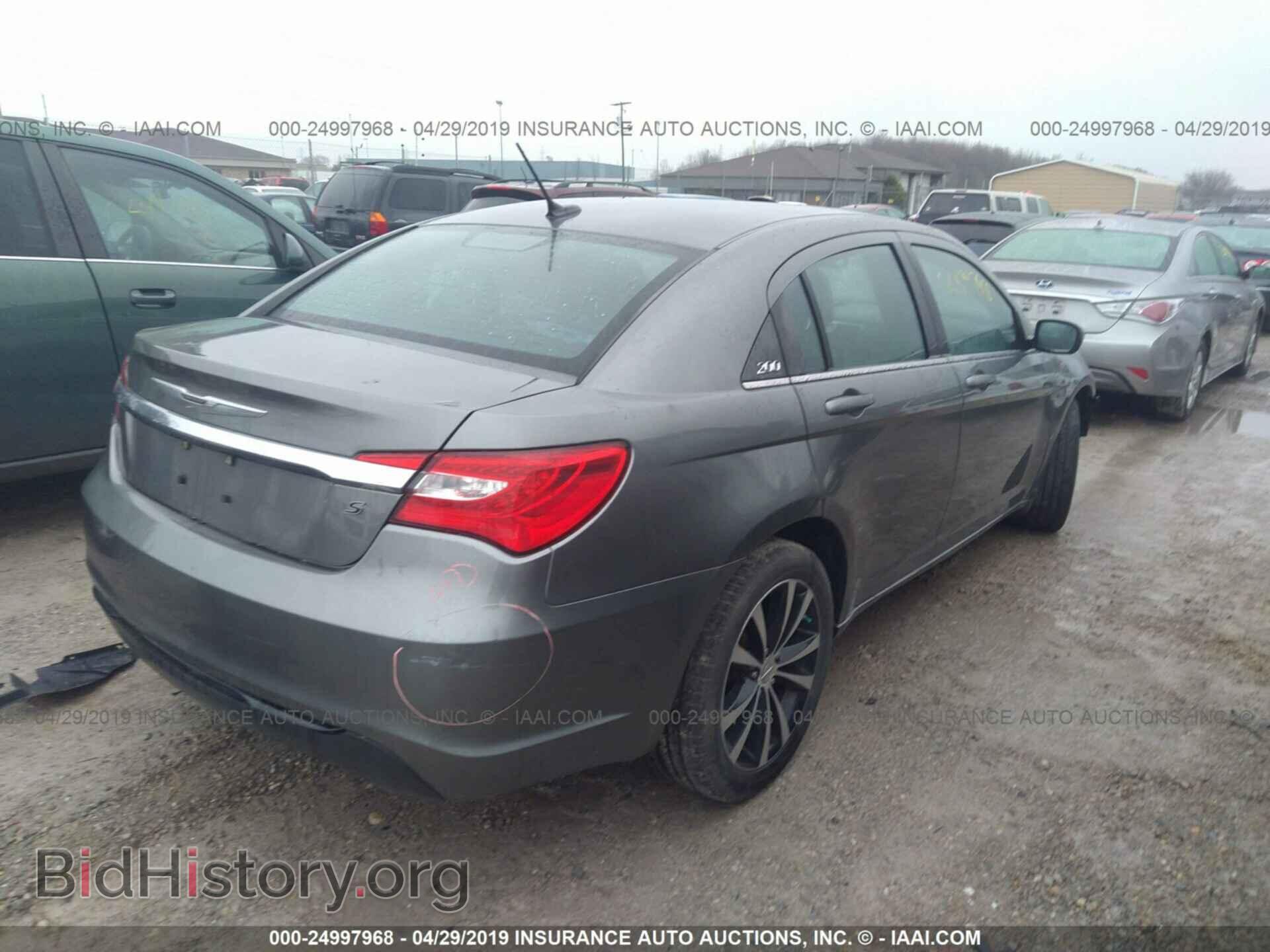 2012 CHRYSLER 200 - VIN: 1C3CCBHG5CN174143 - Фото 4