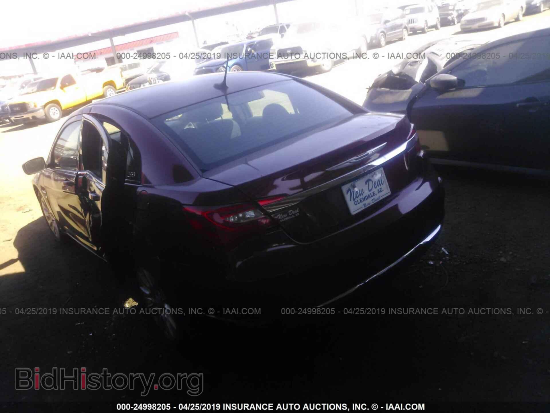 2014 CHRYSLER 200 - VIN: 1C3CCBABXEN142659 - Photo 3
