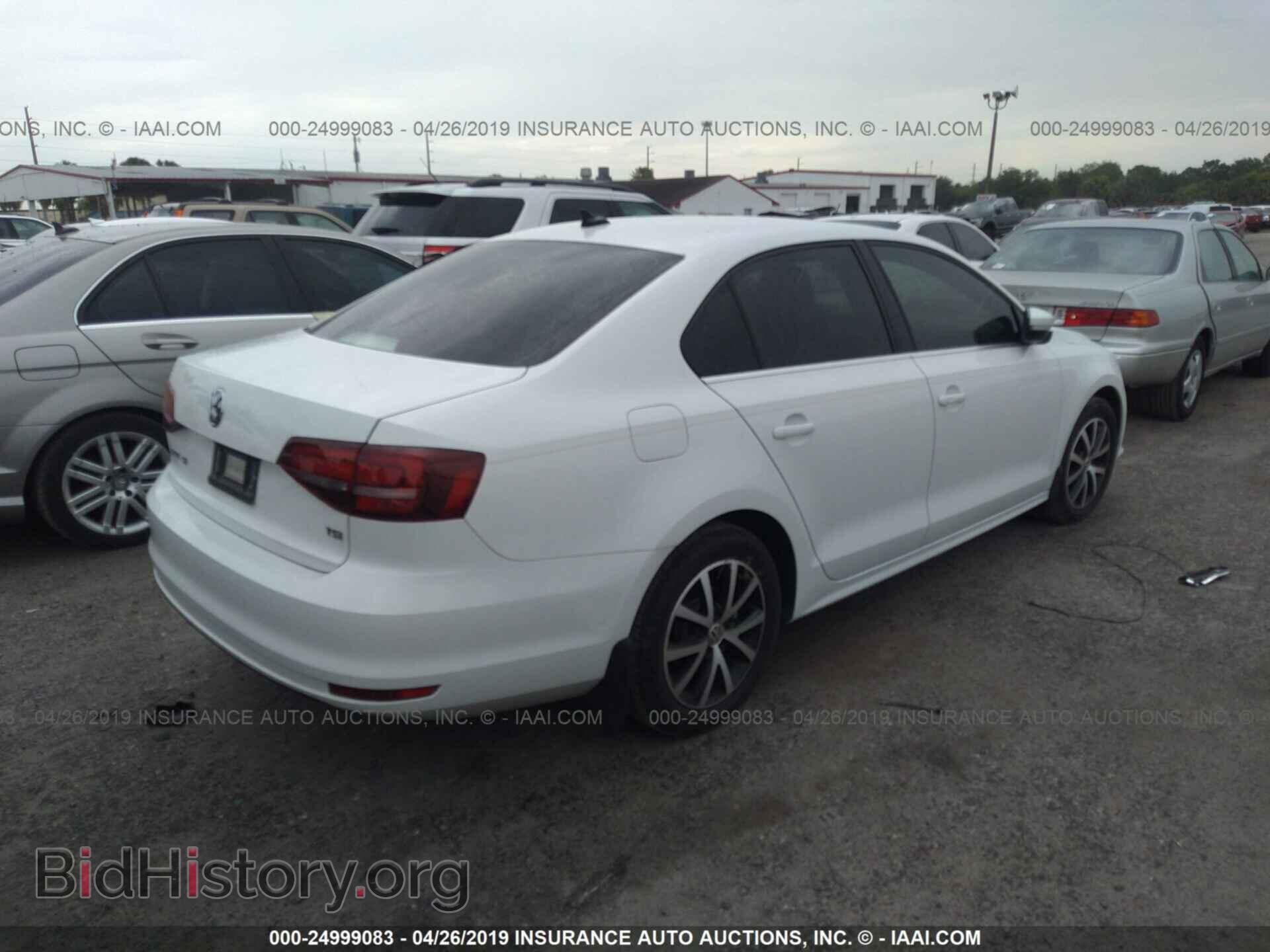 2017 VOLKSWAGEN JETTA - VIN: 3VWDB7AJ0HM245401 - Фото 4
