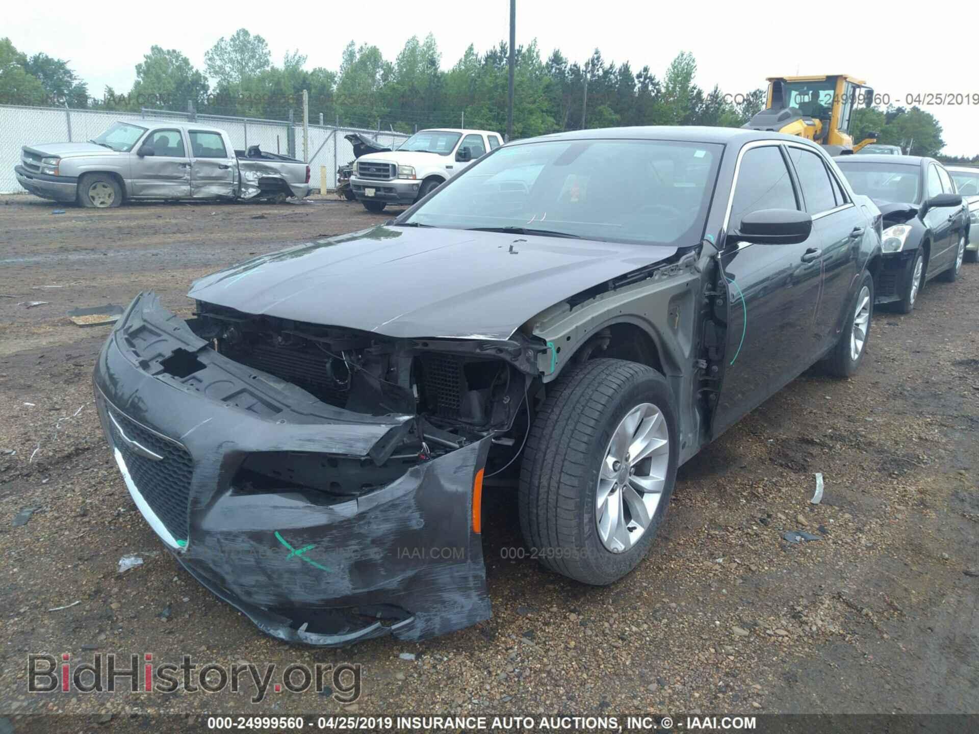2016 CHRYSLER 300 - VIN: 2C3CCAAG8GH189383 - Фото 2