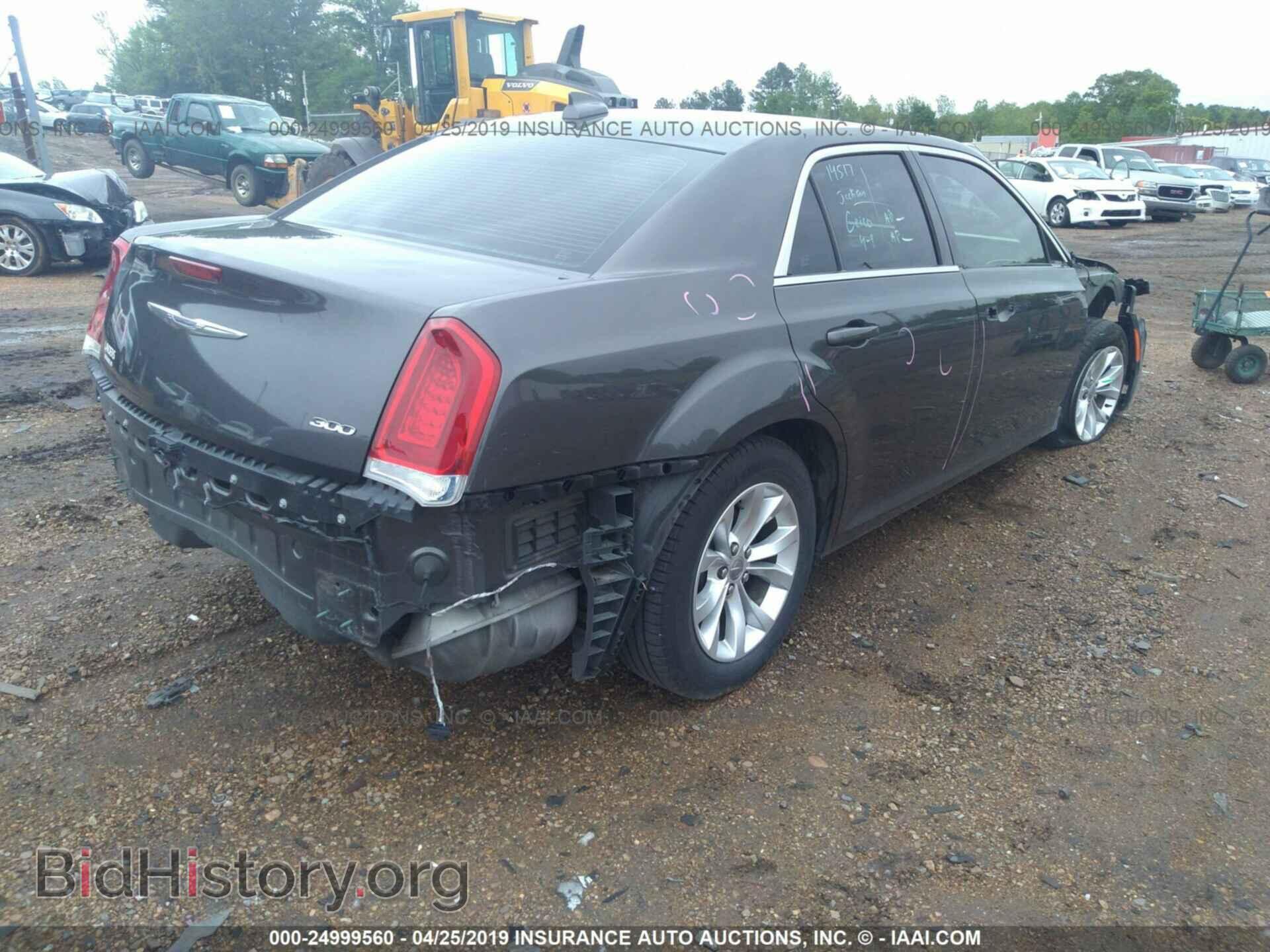 2016 CHRYSLER 300 - VIN: 2C3CCAAG8GH189383 - Фото 4