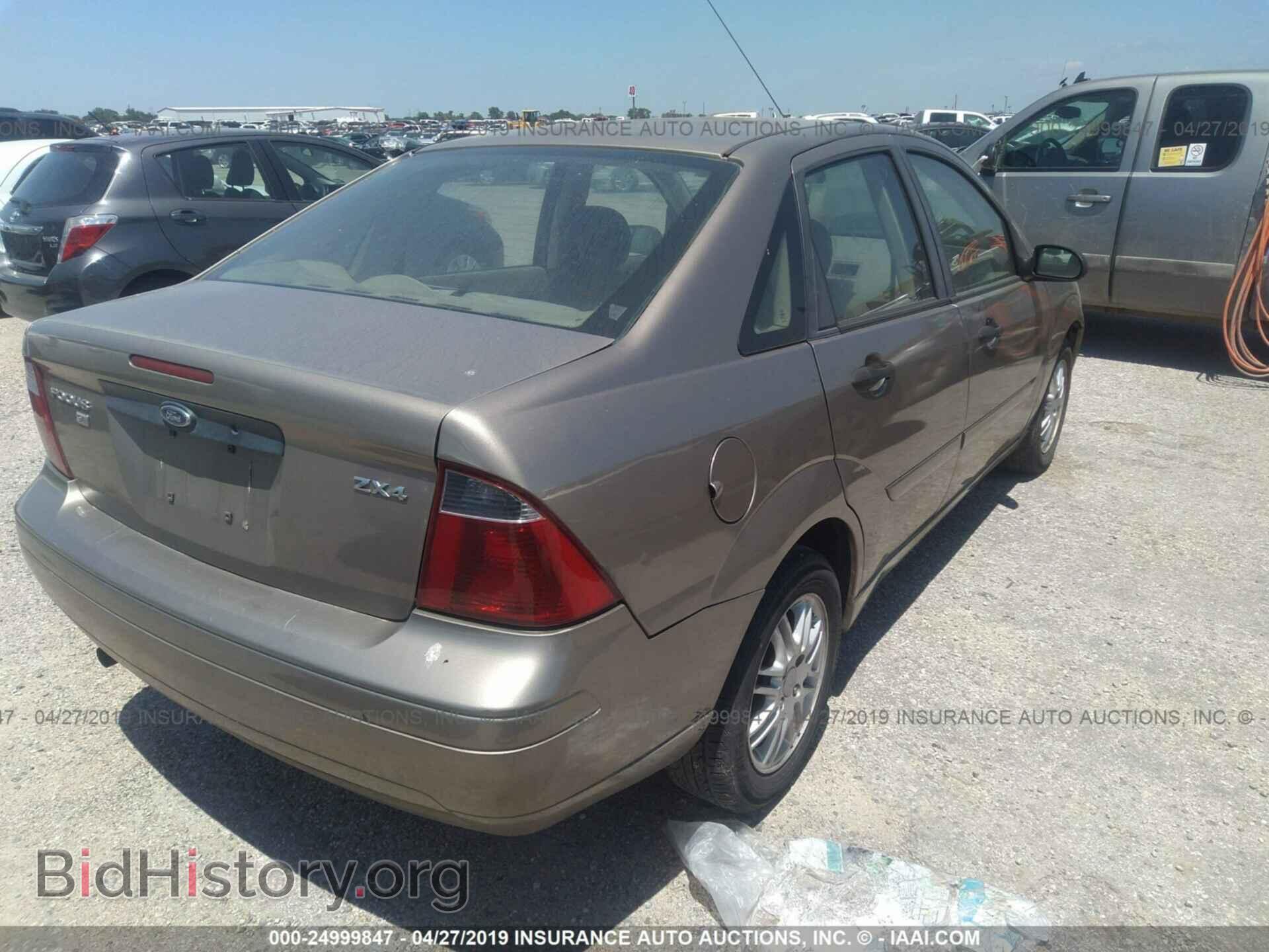 2005 FORD FOCUS - VIN: 1FAFP34N45W142701 - Фото 4