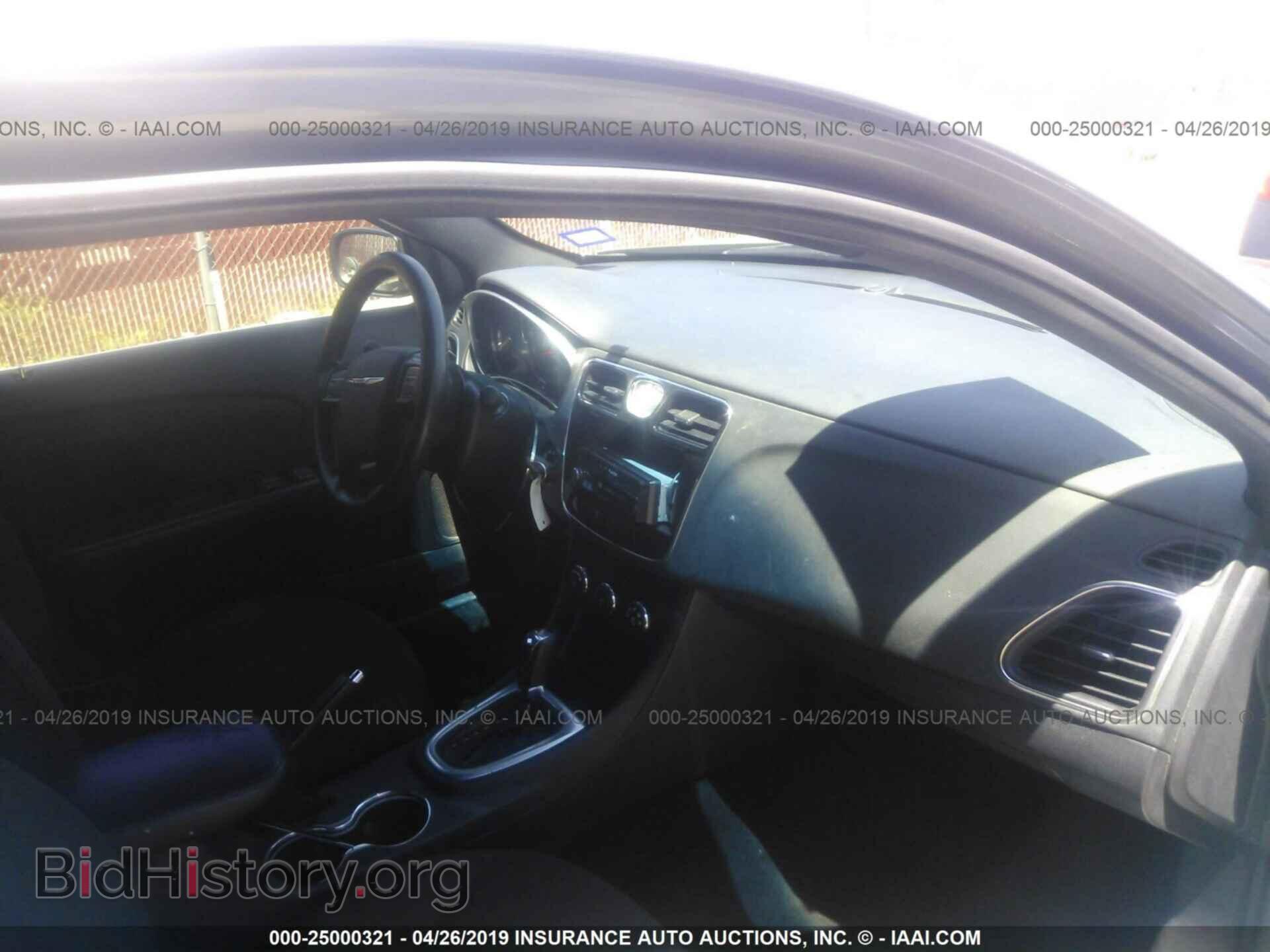 2012 CHRYSLER 200 - VIN: 1C3CCBAB0CN138620 - Фото 5