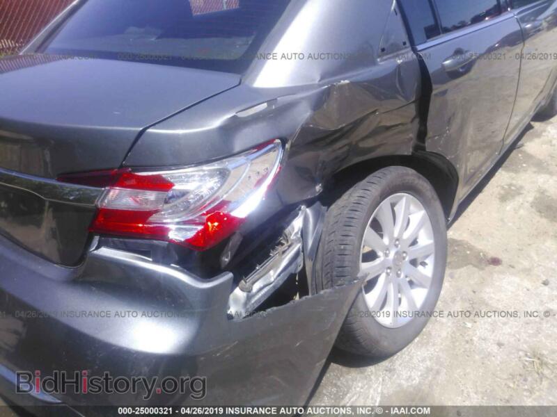 2012 Chrysler 200 (VIN 1C3CCBAB0CN138620) — фото 6 из 10