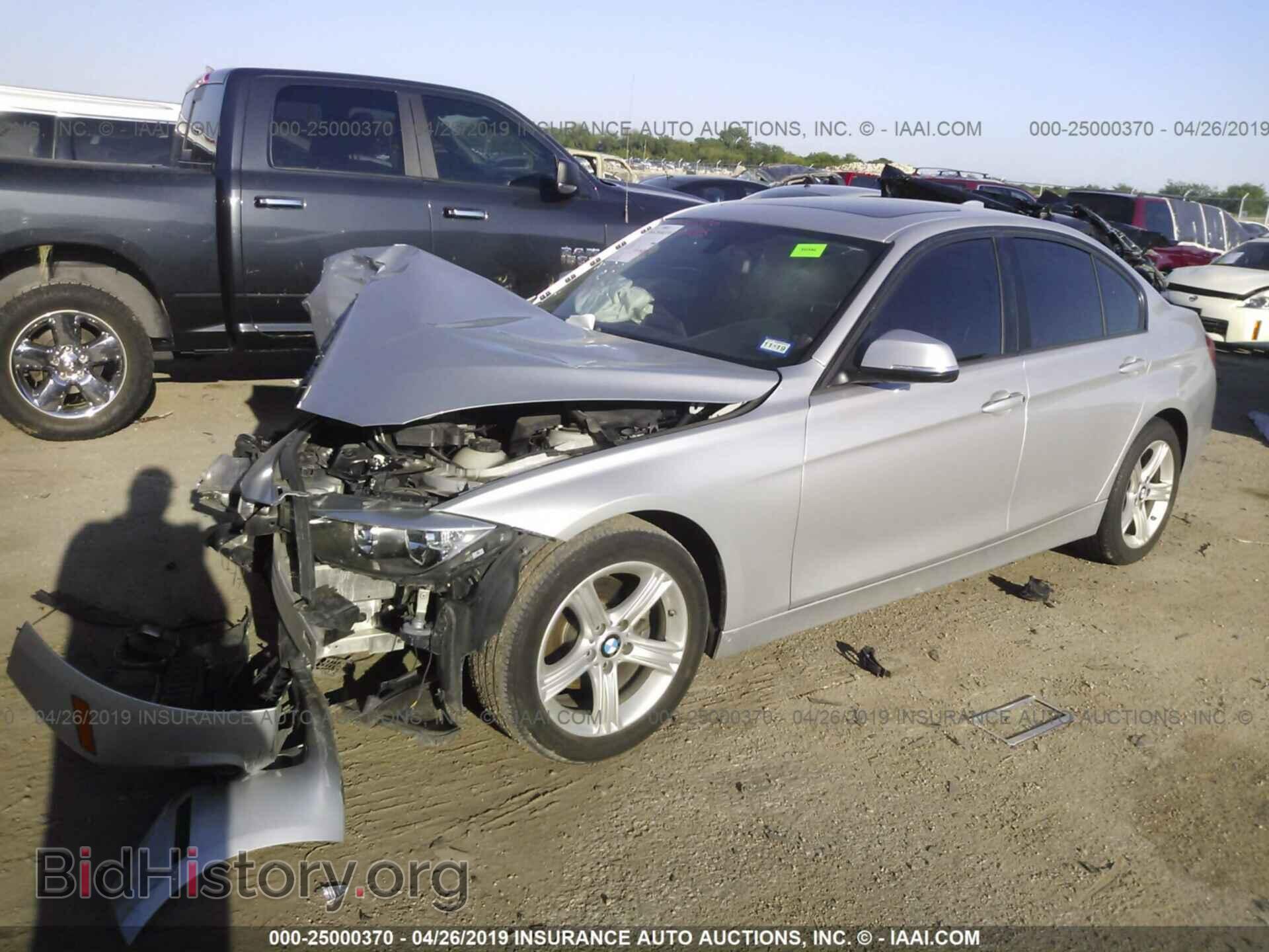 2015 BMW 320 - VIN: WBA3B1C59FK137503 - Фото 2