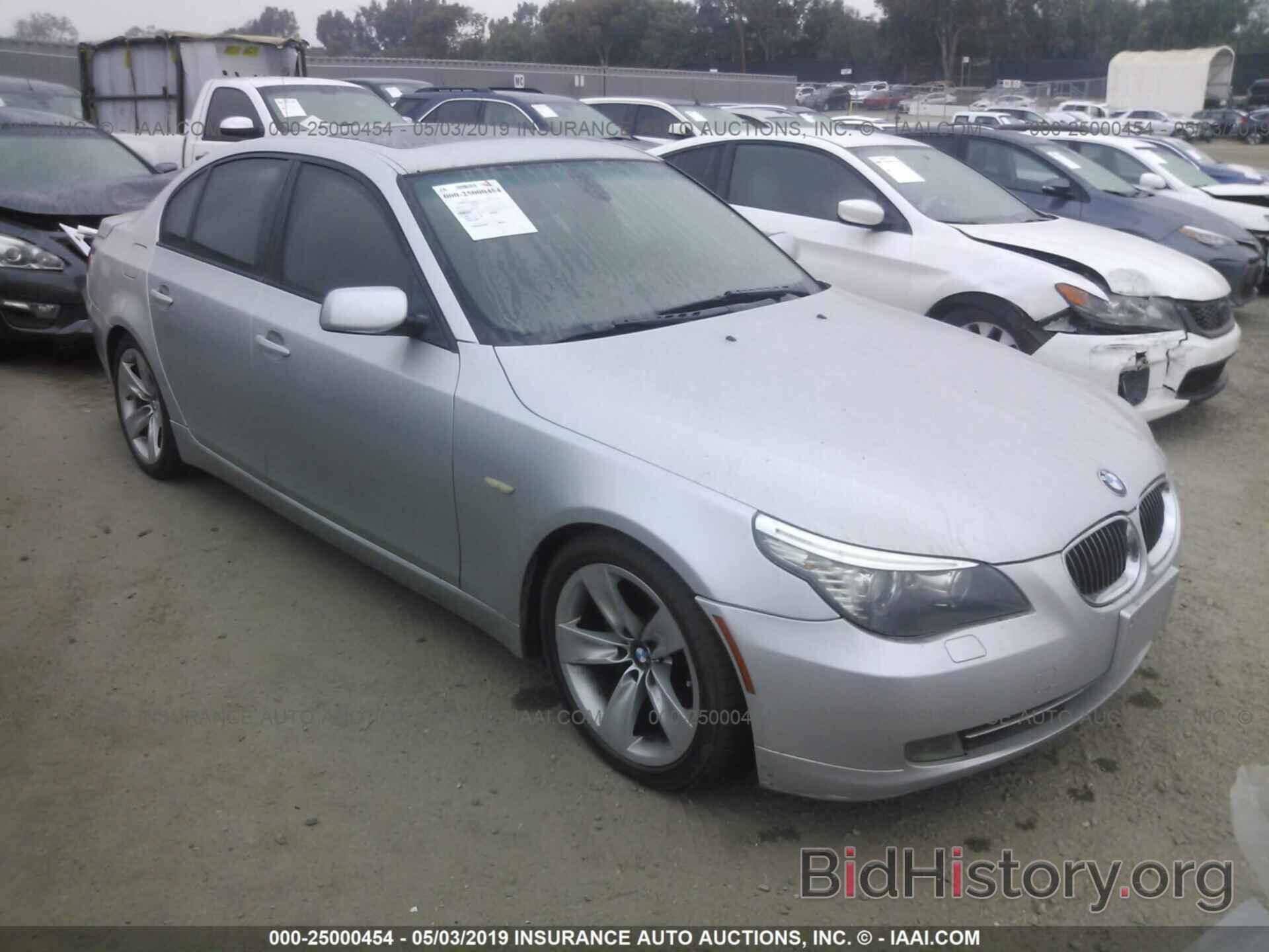 Photo WBANU53548C111110 - BMW 528 2008