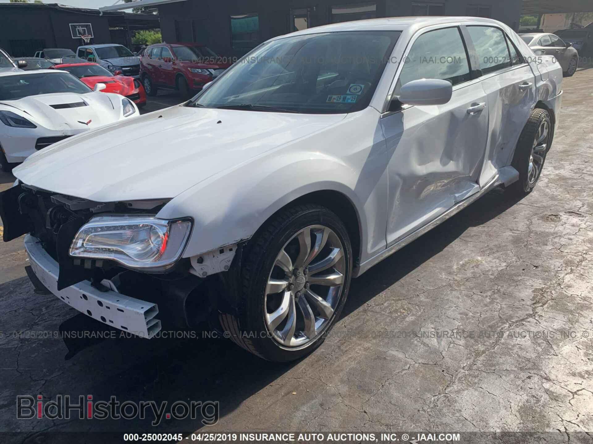 2017 CHRYSLER 300 - VIN: 2C3CCAAG5HH626886 - Фото 6