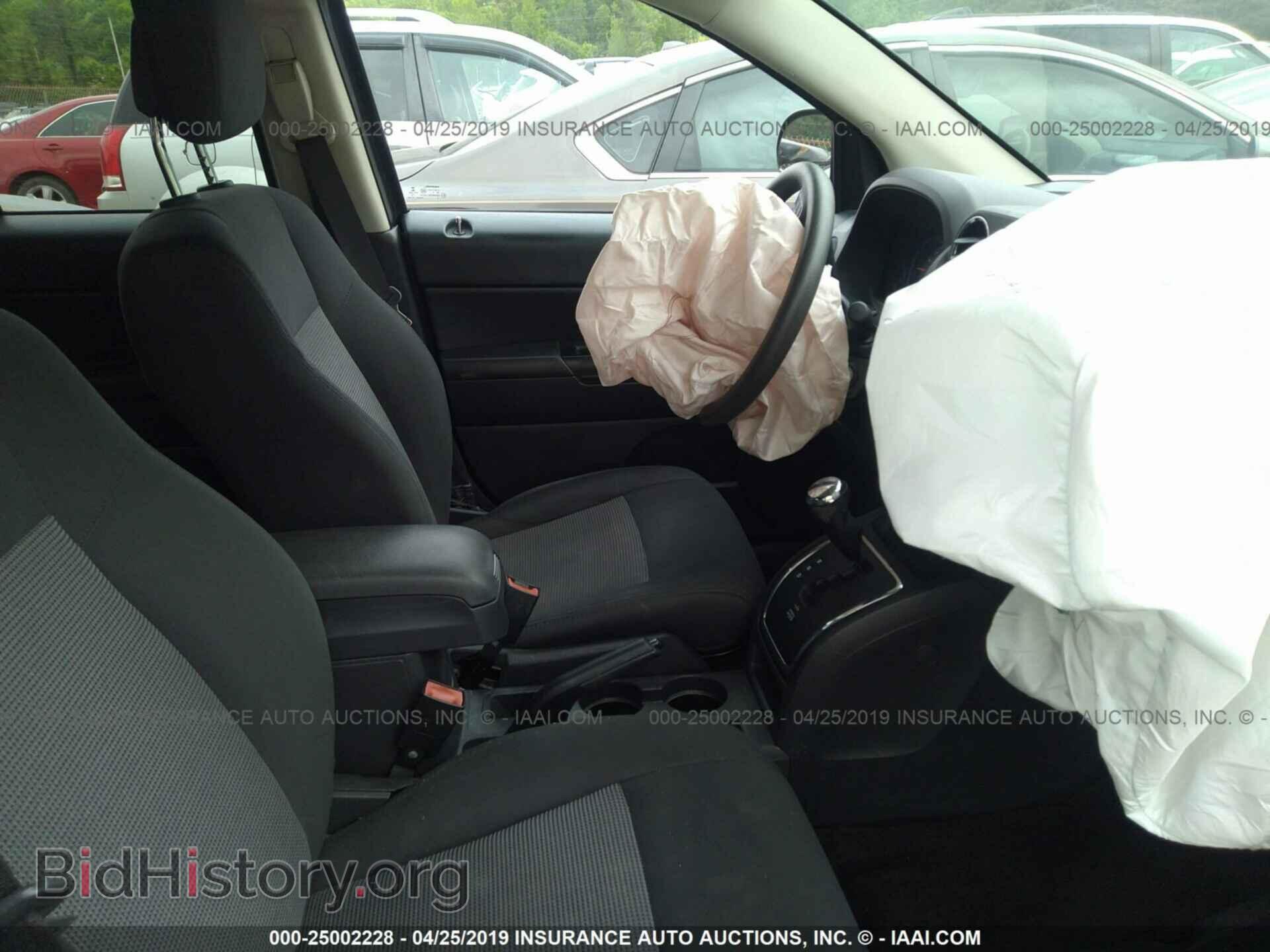2014 JEEP COMPASS - VIN: 1C4NJCBB1ED740241 - Фото 5