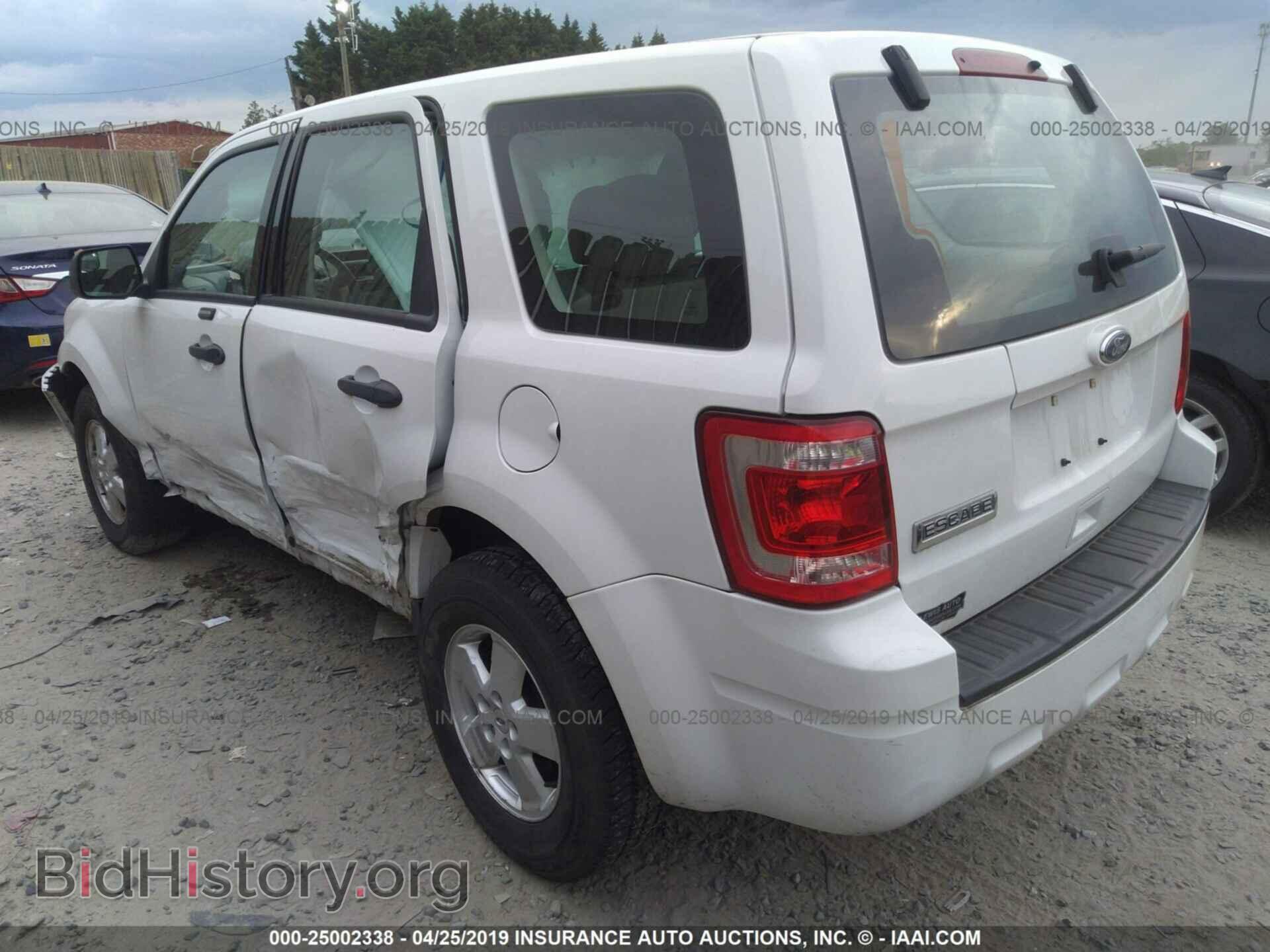 2011 FORD ESCAPE - VIN: 1FMCU9C78BKA09353 - Фото 3