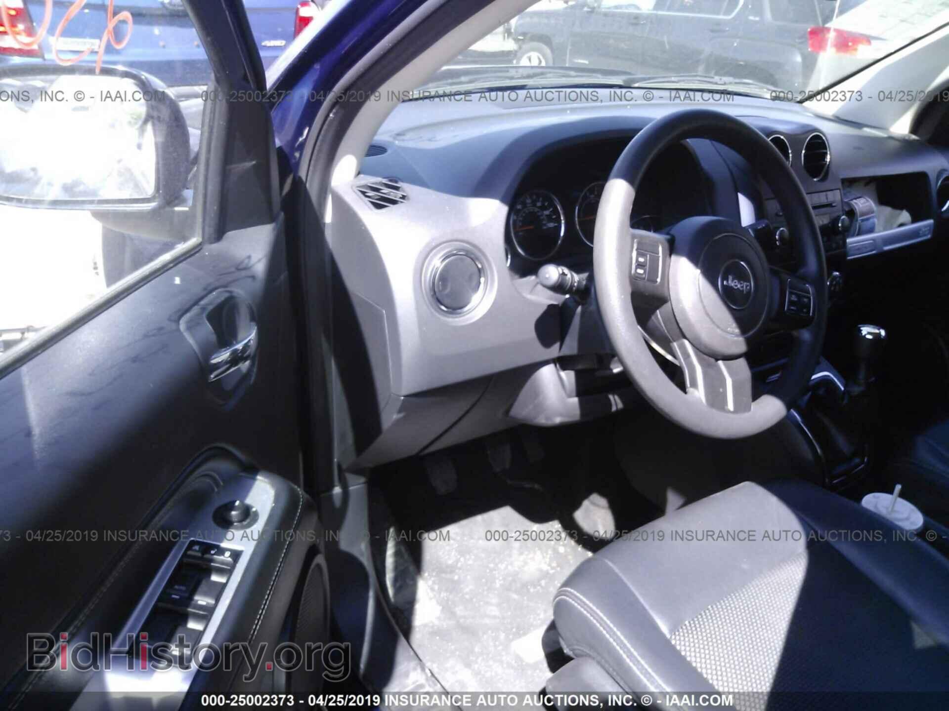 2014 JEEP COMPASS - VIN: 1C4NJCAA7ED602177 - Фото 5
