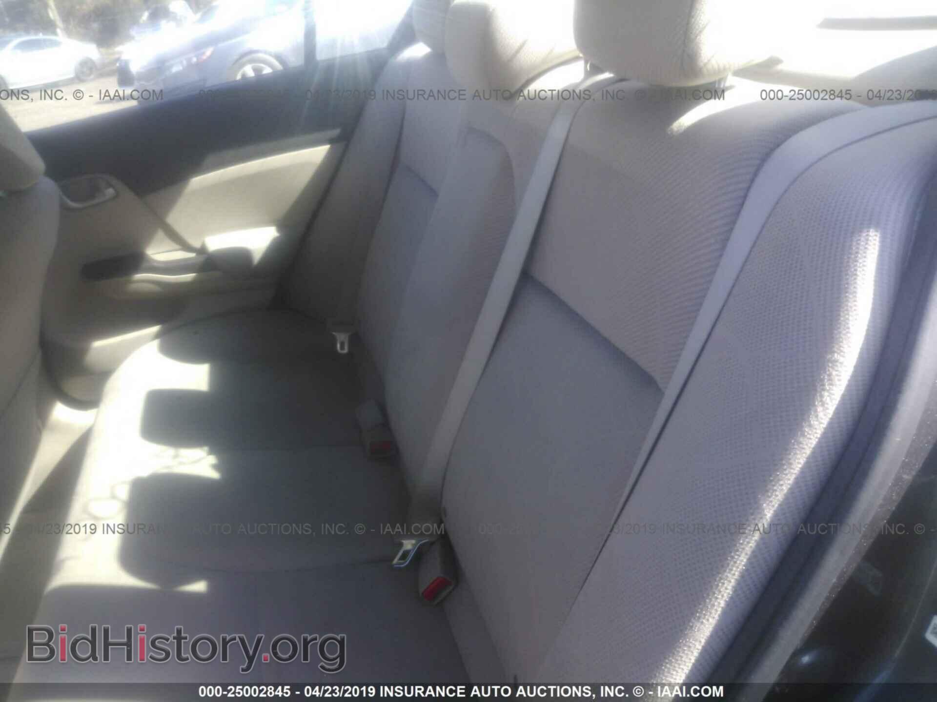 2012 HONDA CIVIC - VIN: 19XFB2F57CE358193 - Фото 8