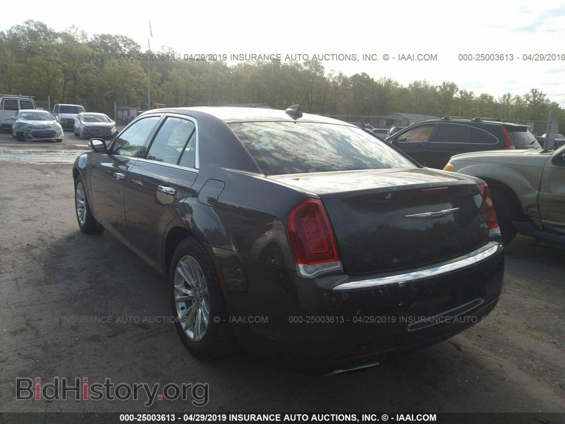 2017 CHRYSLER 300C - VIN: 2C3CCAEG8HH552034 - Фото 3