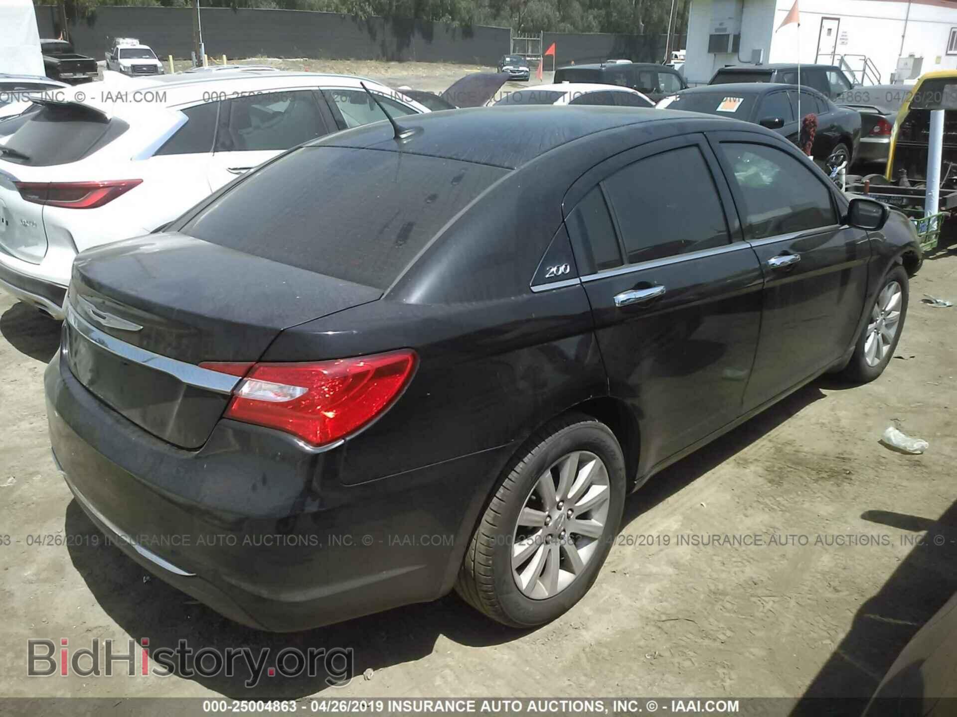 2013 CHRYSLER 200 - VIN: 1C3CCBCG7DN528107 - Photo 4