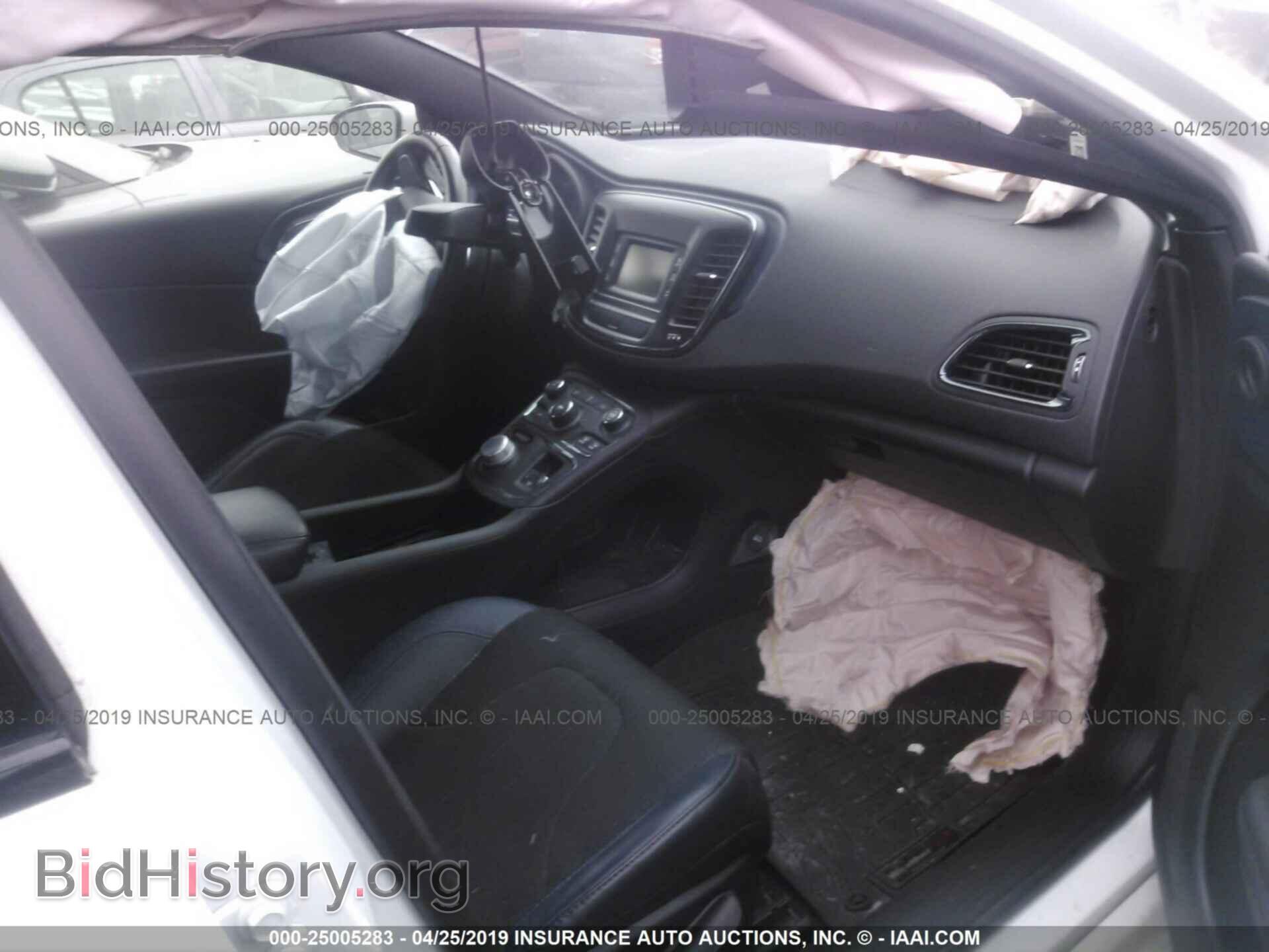 2016 CHRYSLER 200 - VIN: 1C3CCCBB8GN190989 - Фото 5