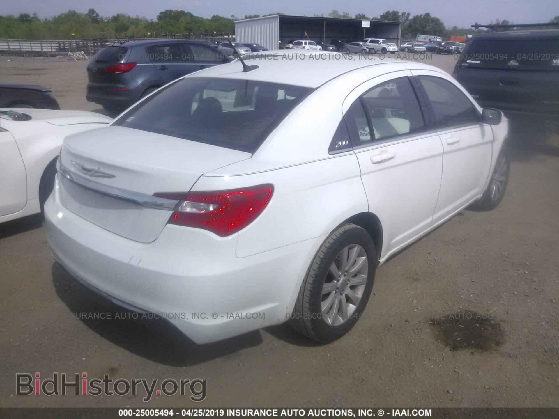 2012 CHRYSLER 200 - VIN: 1C3CCBBBXCN120334 - Фото 4