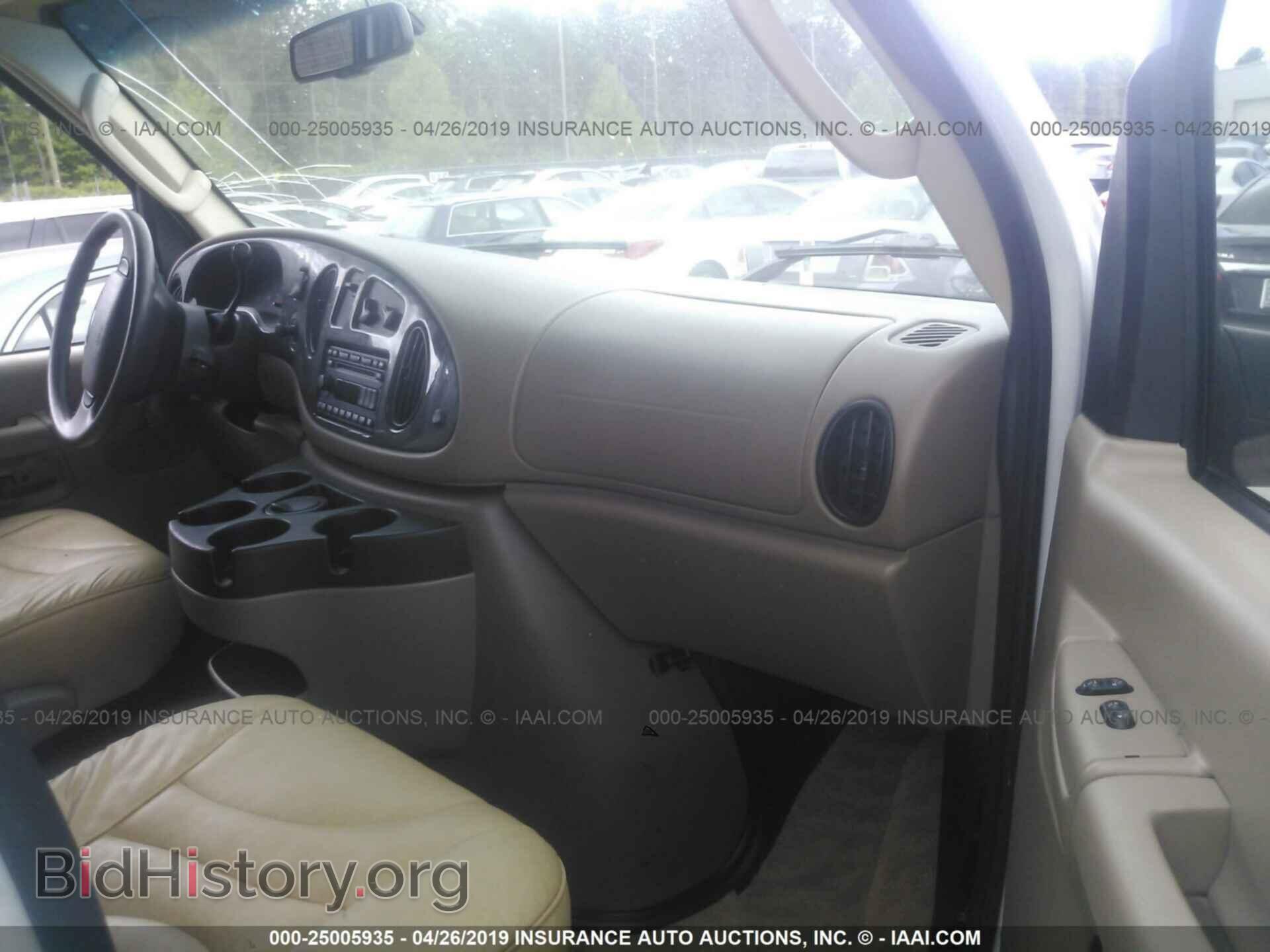 2009 FORD ECONOLINE - VIN: 1FDSE34S68DB15077 - Фото 5