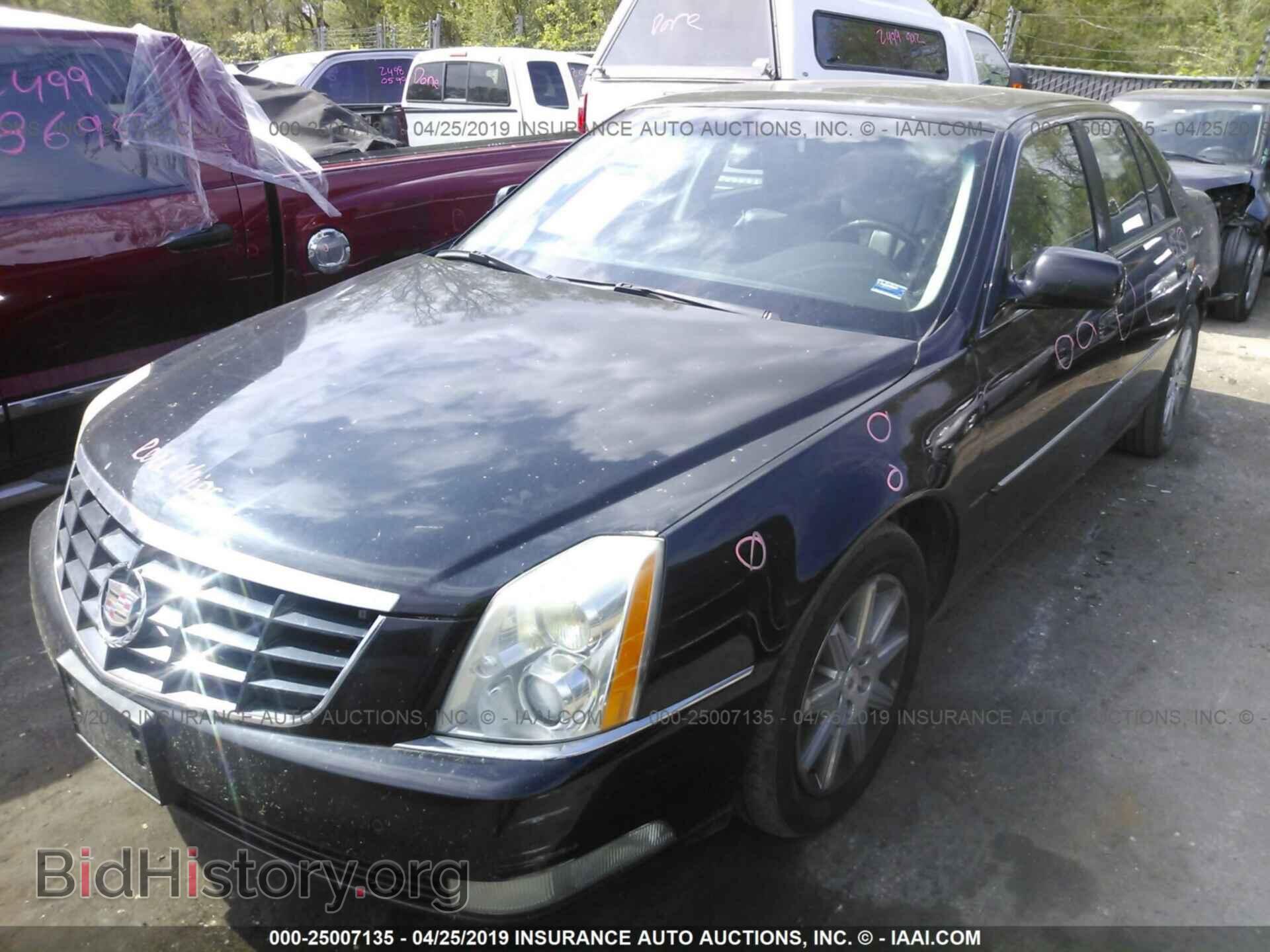 2011 CADILLAC DTS - VIN: 1G6KH5E60BU117670 - Фото 2