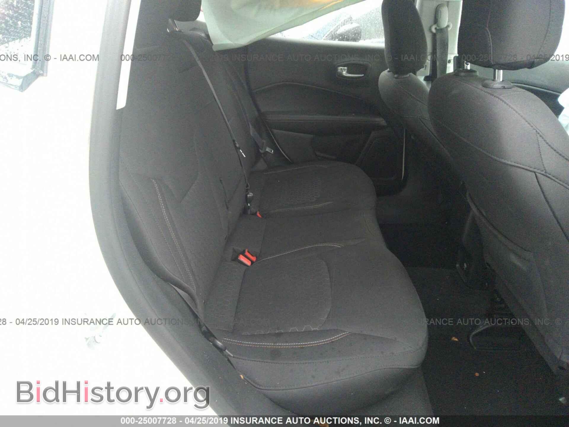 2017 JEEP COMPASS - VIN: 3C4NJCABXHT672649 - Photo 8