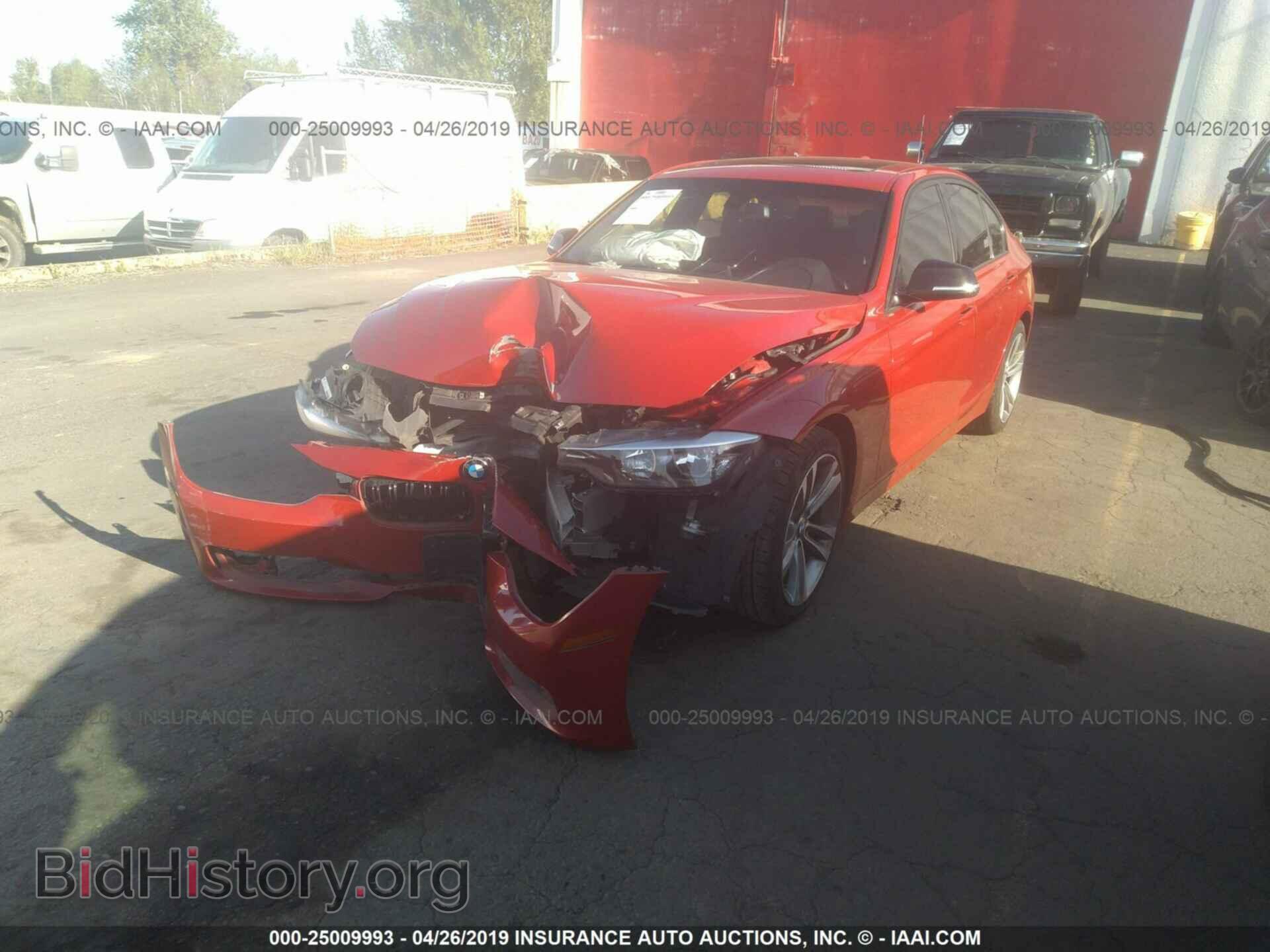 2013 BMW 328 - VIN: WBA3A5C59DF353853 - Фото 2