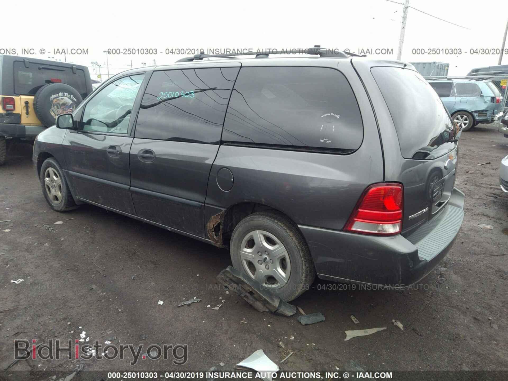 2005 FORD FREESTAR - VIN: 2FMZA51635BA06512 - Фото 3