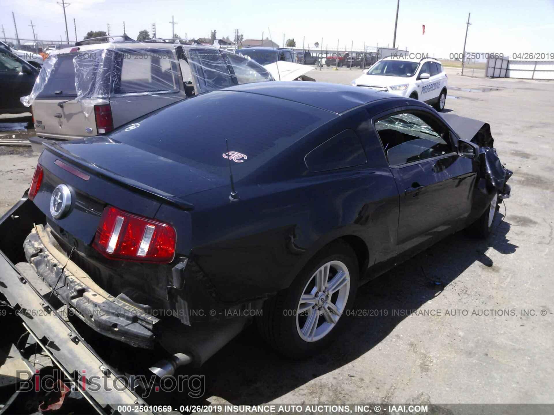 2011 FORD MUSTANG - VIN: 1ZVBP8AM9B5143035 - Фото 4