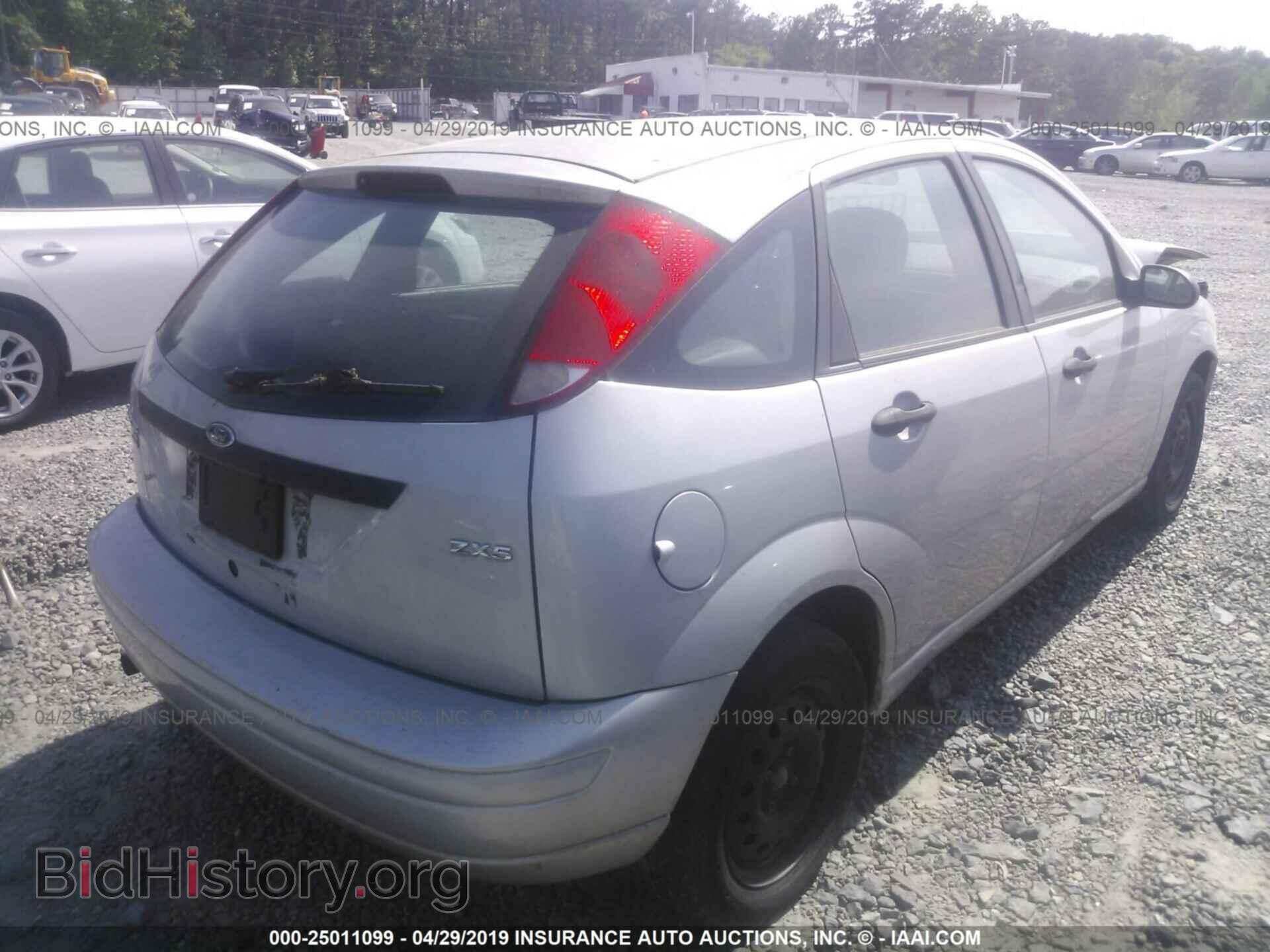 2005 FORD FOCUS - VIN: 3FAFP37N85R129903 - Фото 4