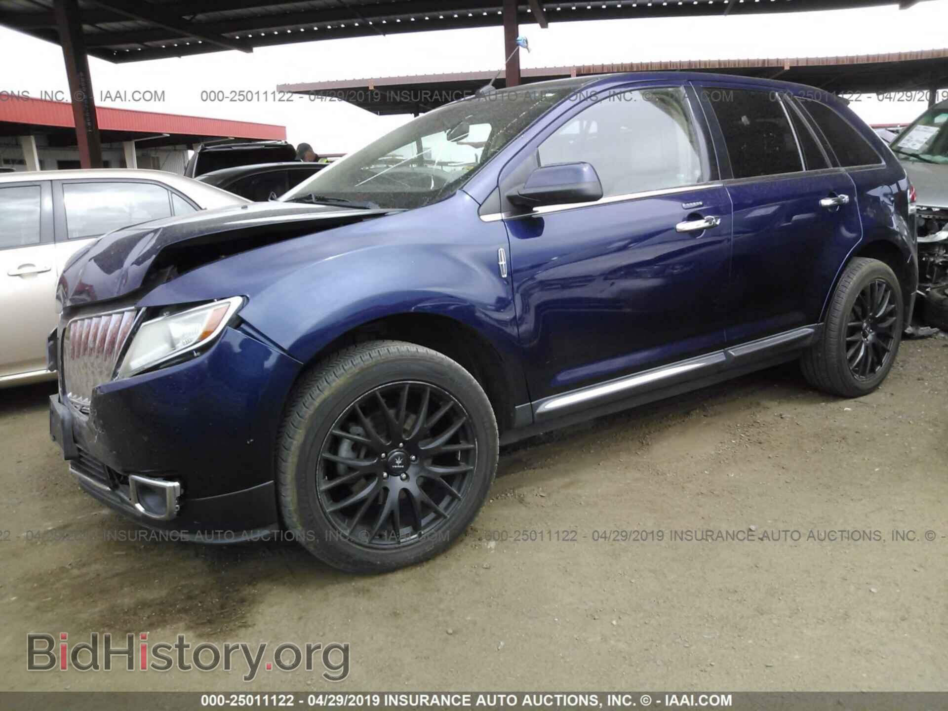 2011 LINCOLN MKX - VIN: 2LMDJ8JK5BBJ30287 - Photo 2