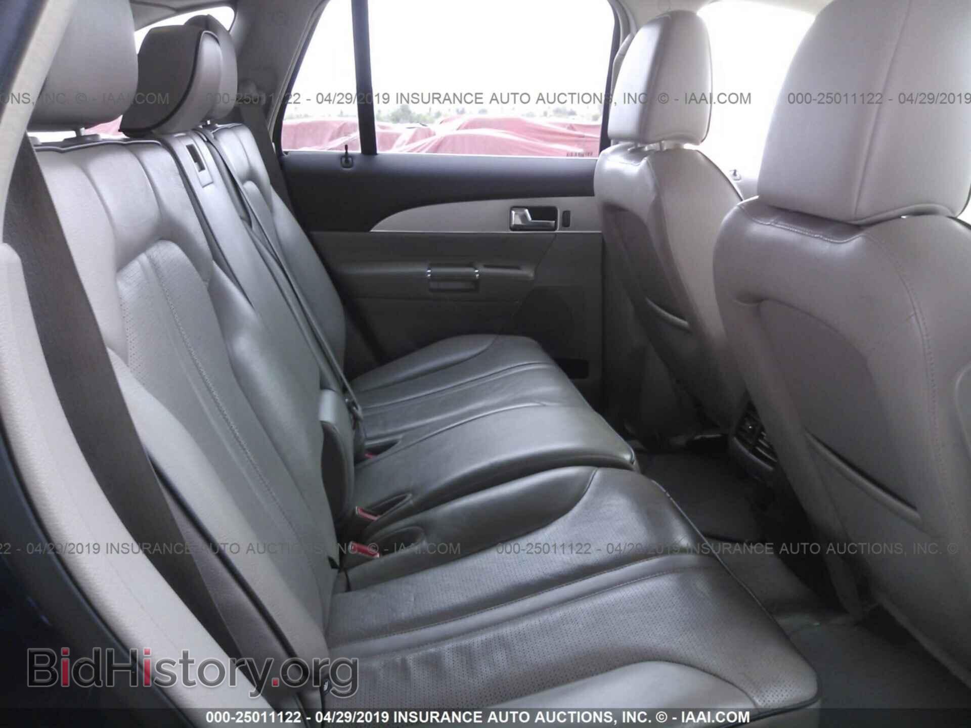 2011 LINCOLN MKX - VIN: 2LMDJ8JK5BBJ30287 - Photo 8