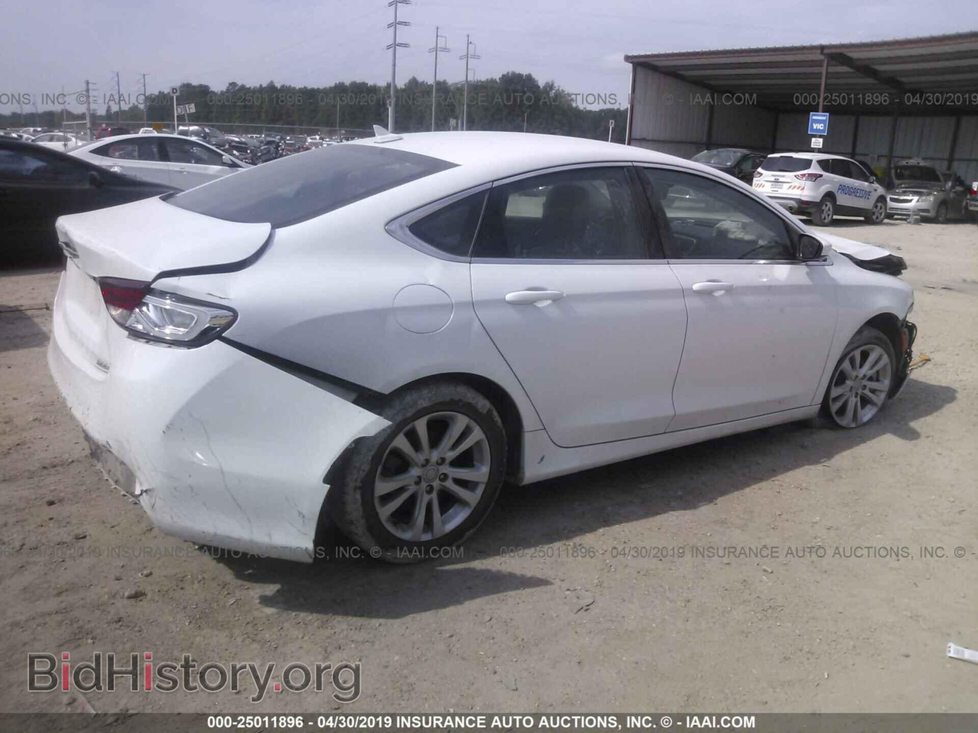 2016 CHRYSLER 200 - VIN: 1C3CCCAB5GN186190 - Photo 4