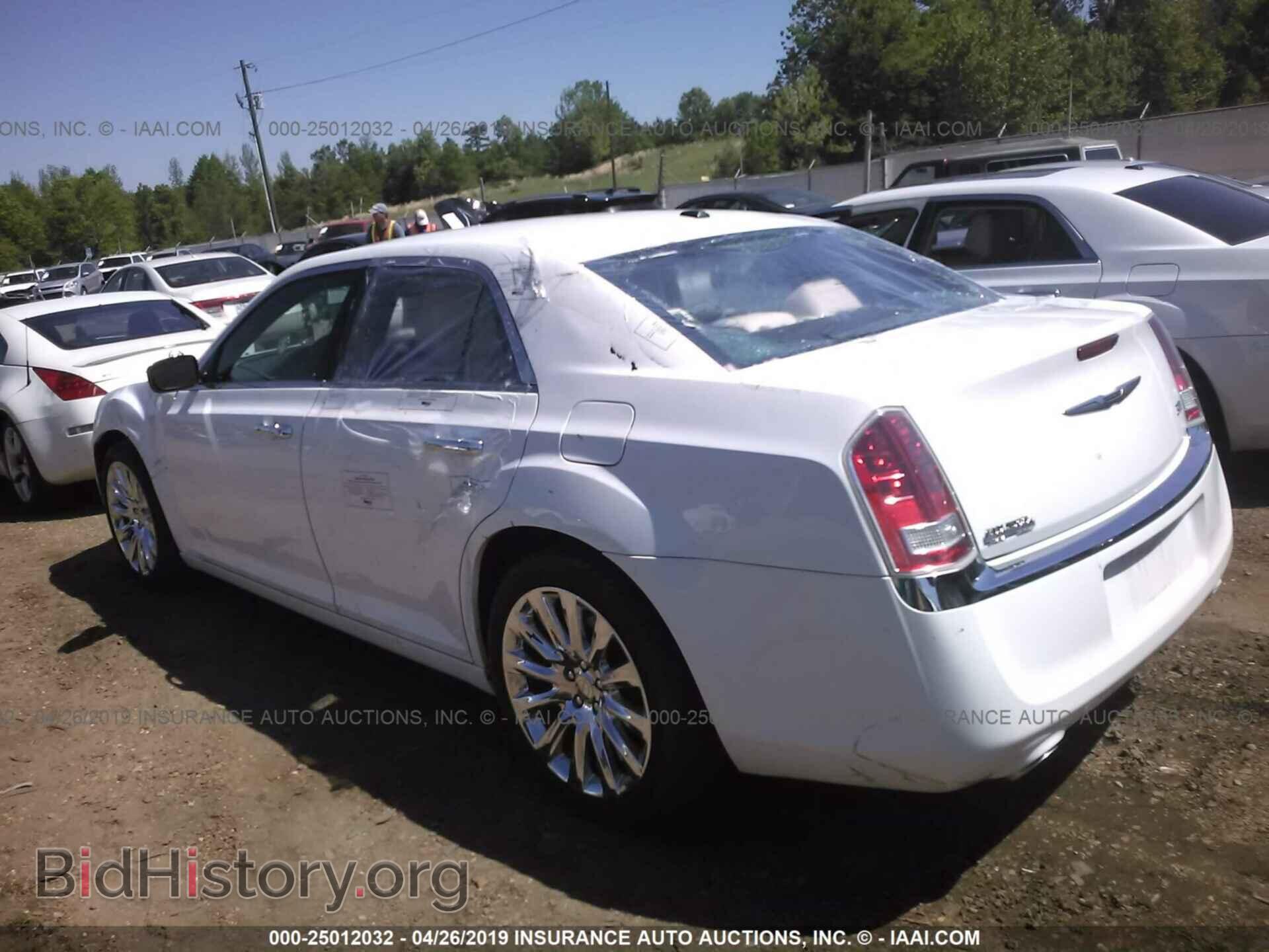 2014 CHRYSLER 300 - VIN: 2C3CCAAG2EH343101 - Фото 3