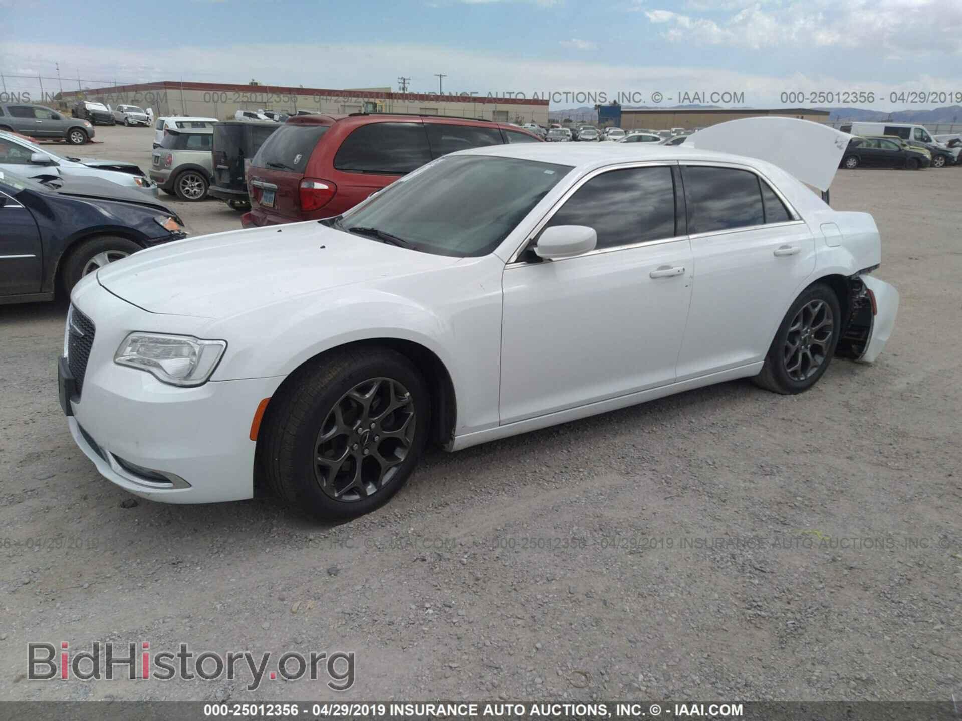 2015 CHRYSLER 300 - VIN: 2C3CCAAG0FH833134 - Фото 2