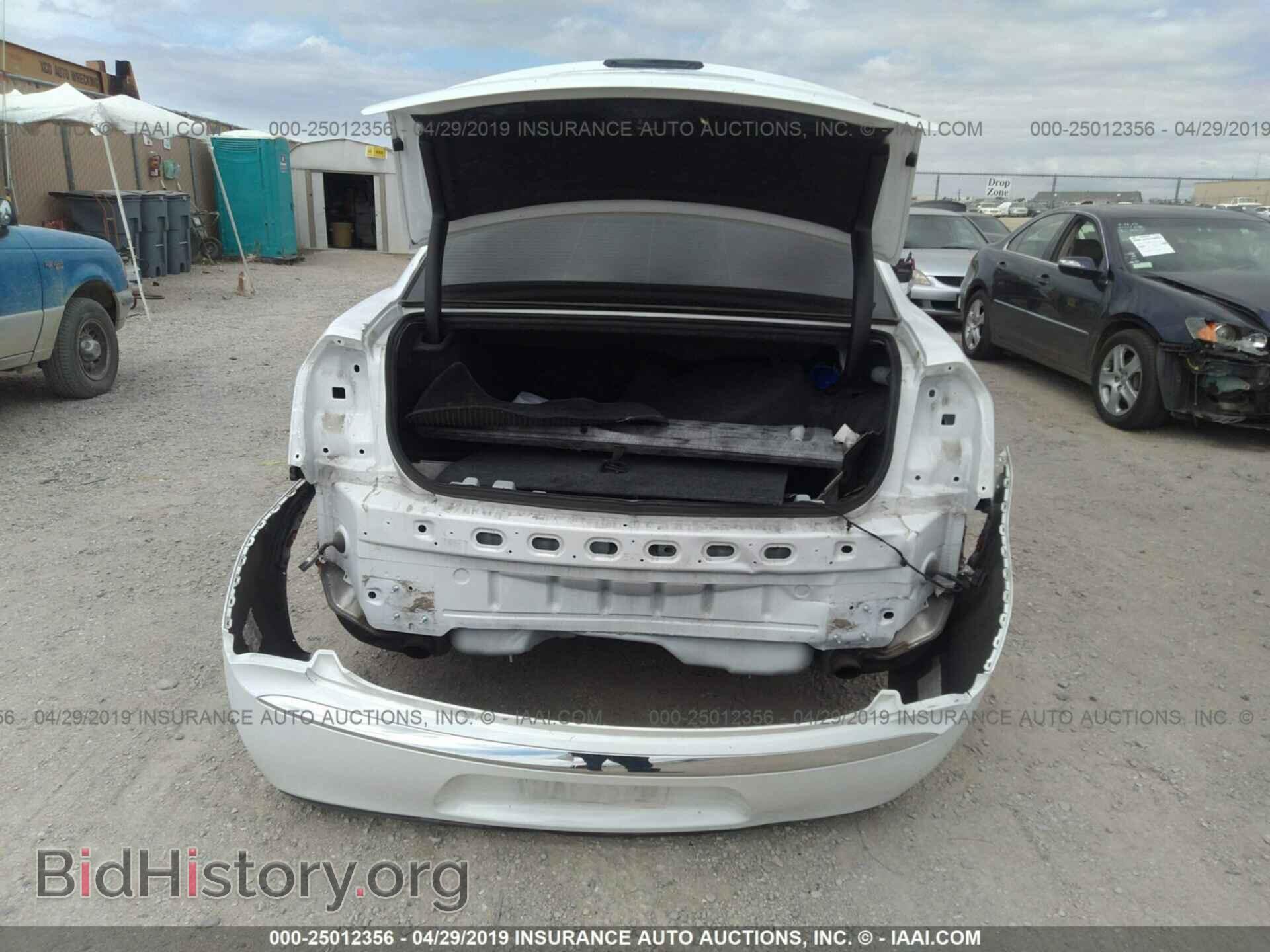 2015 CHRYSLER 300 - VIN: 2C3CCAAG0FH833134 - Фото 6