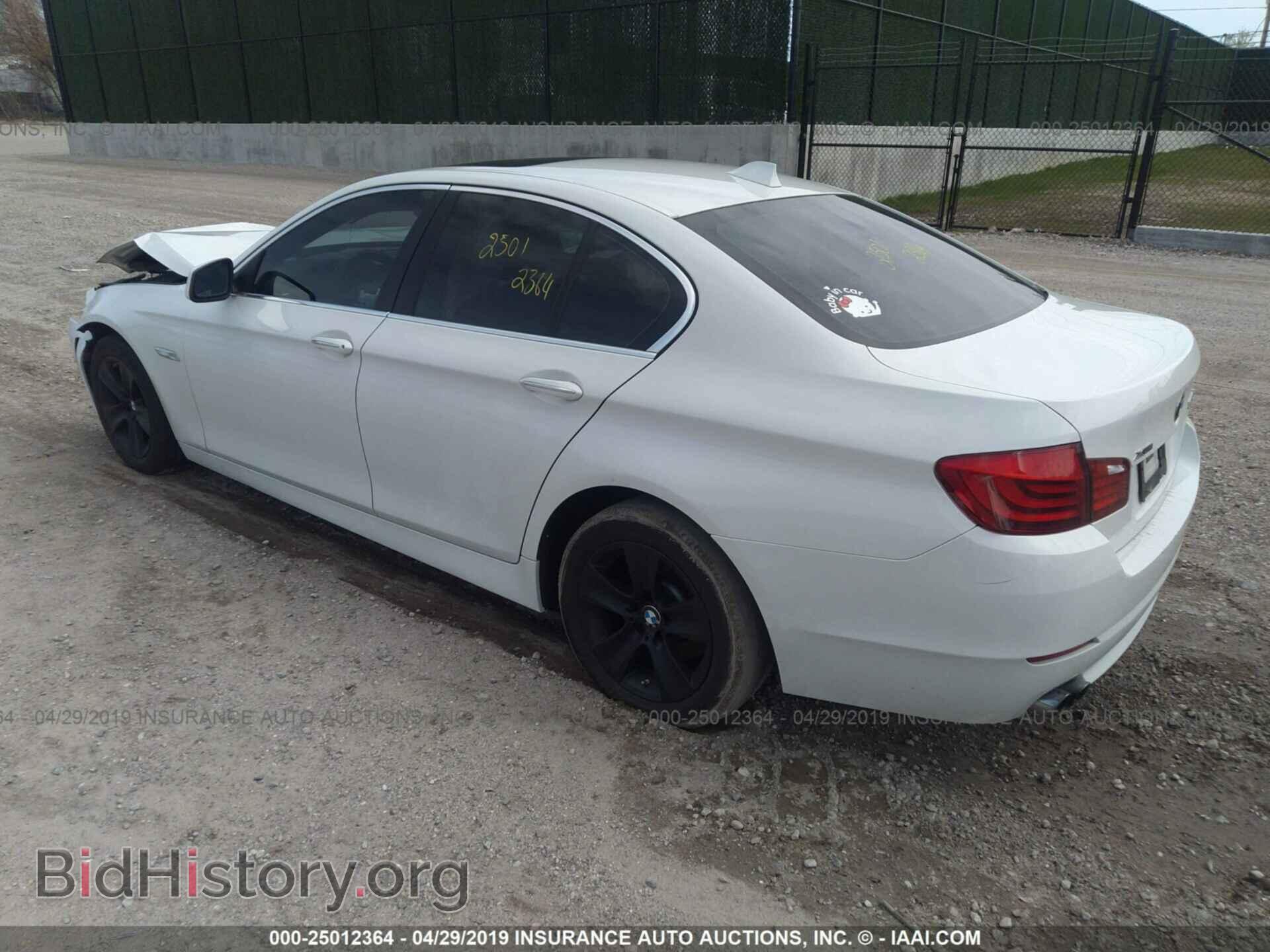 2013 BMW 528 - VIN: WBAXH5C52DDW12062 - Фото 3