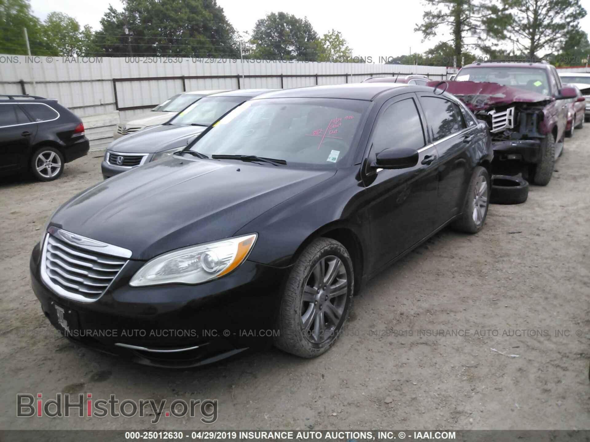 2013 CHRYSLER 200 - VIN: 1C3CCBBB2DN580671 - Photo 2