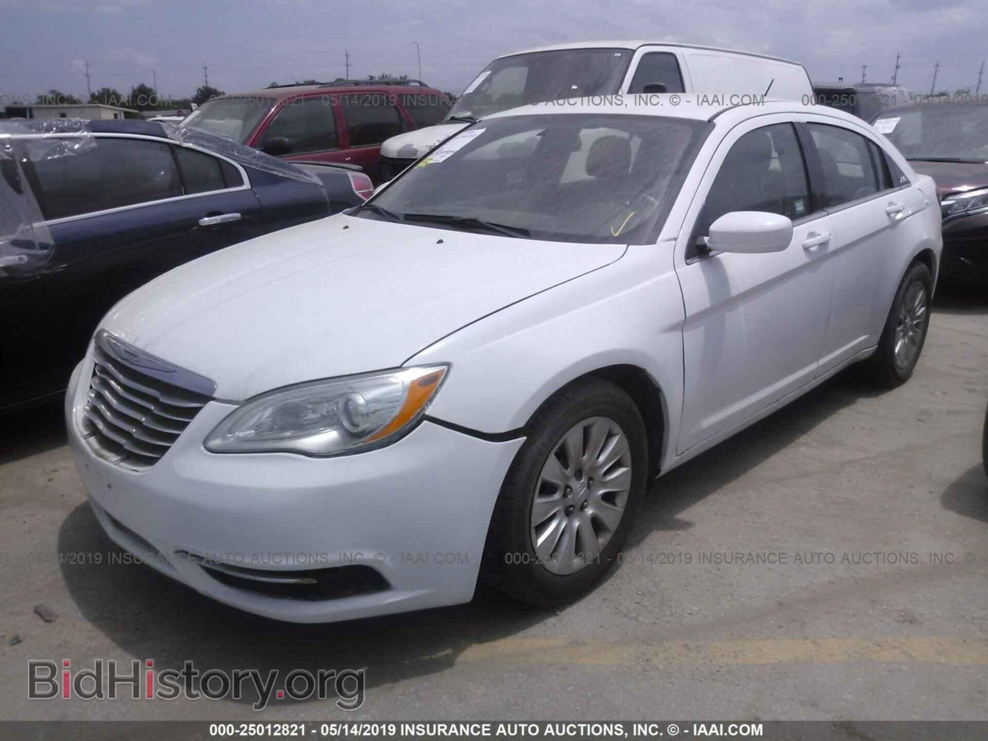2013 CHRYSLER 200 - VIN: 1C3CCBAB3DN733575 - Photo 2
